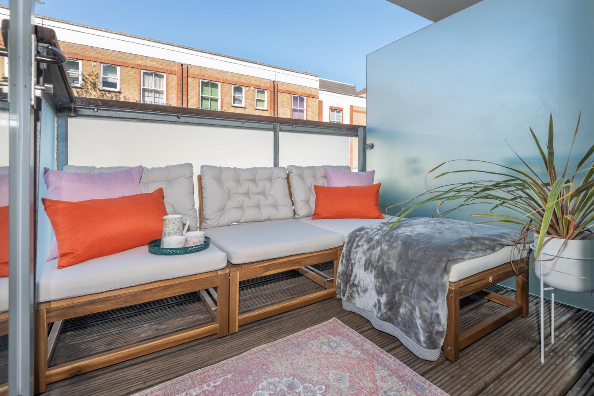 The Angel Residence, Sleeps 4 Apartment London