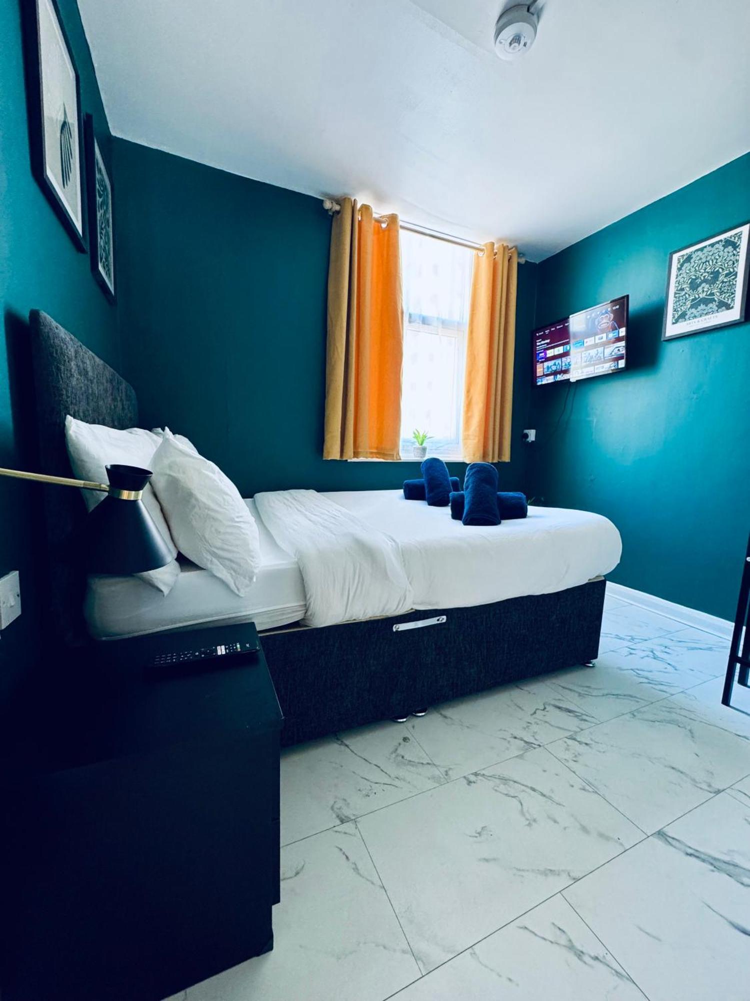 Private Flat In Centre