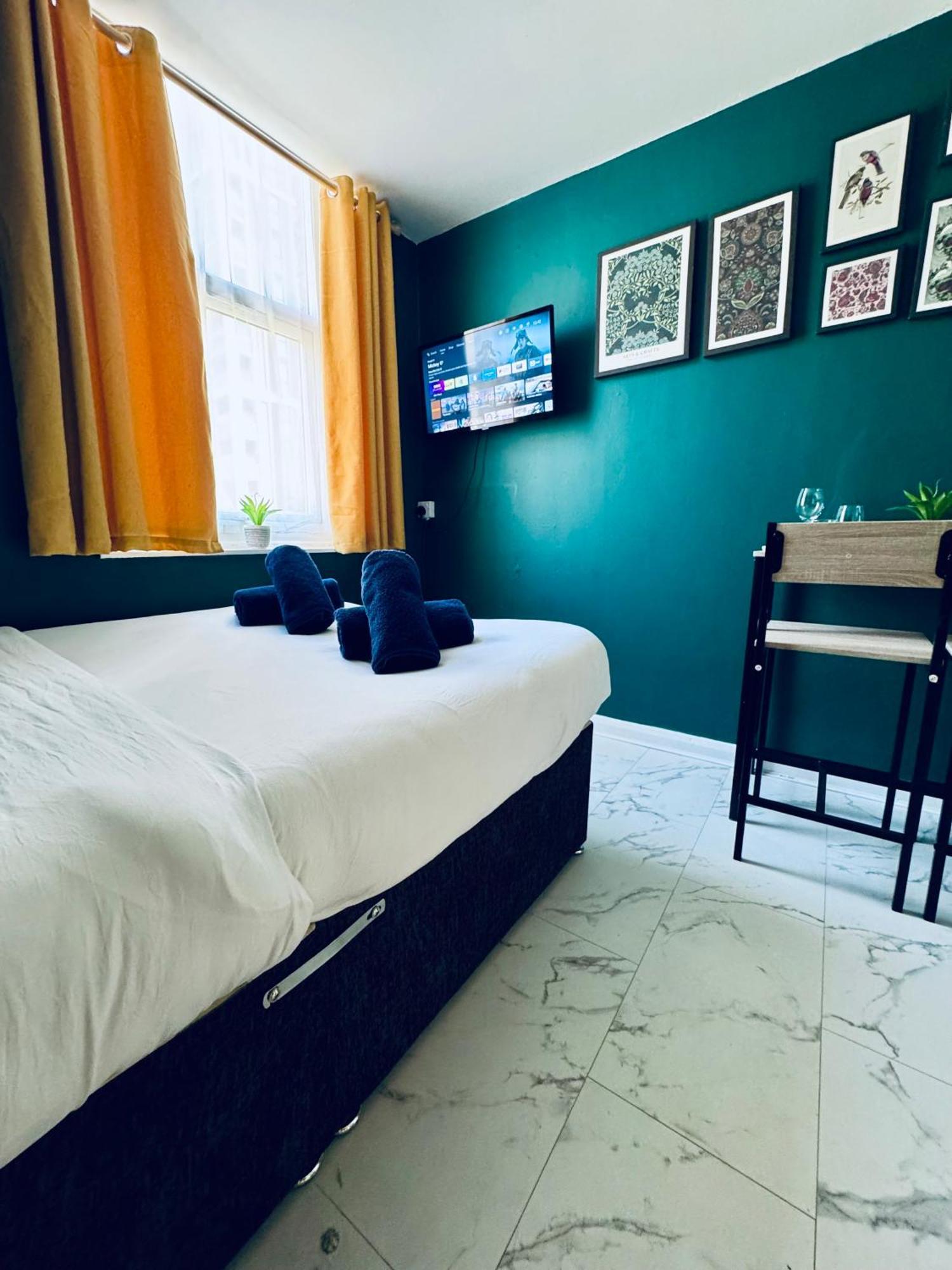 Private Flat In Centre Apartment