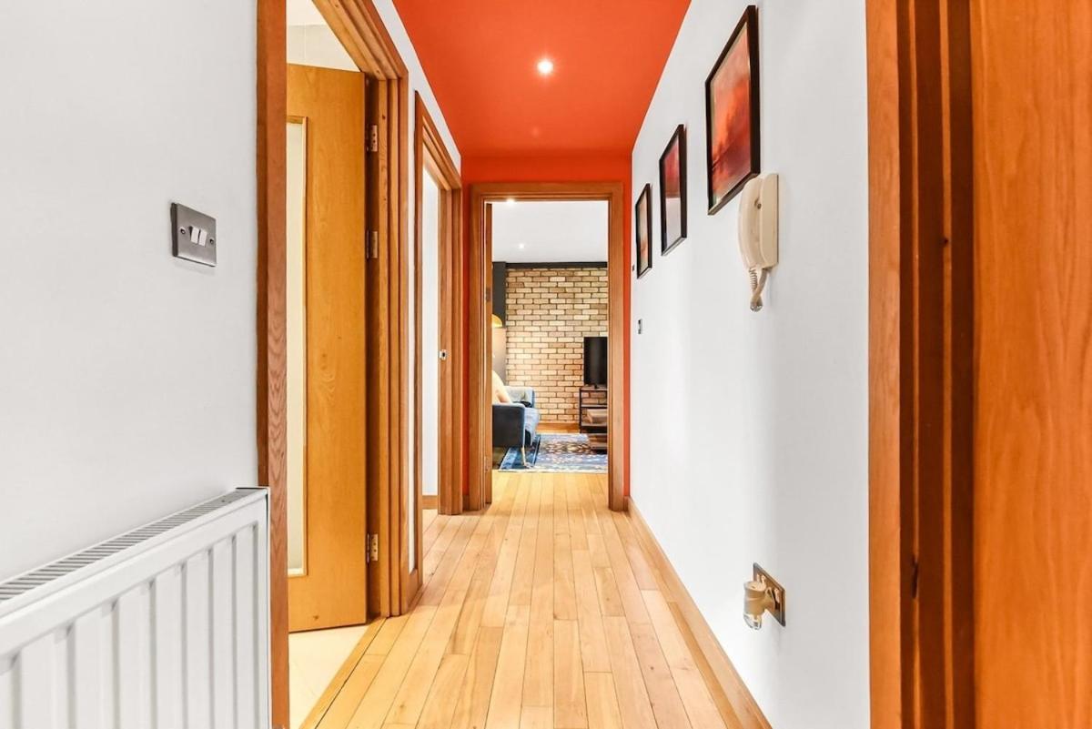 Modern And Industrial 2 Bed - Close To London Bridge, Sleeps 6