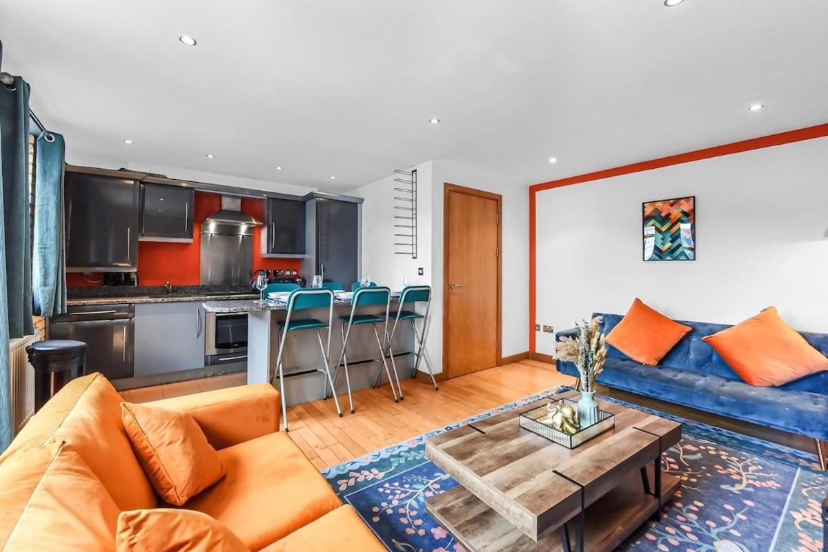 Apartment Modern And Industrial 2 Bed - Close To London Bridge, Sleeps 6