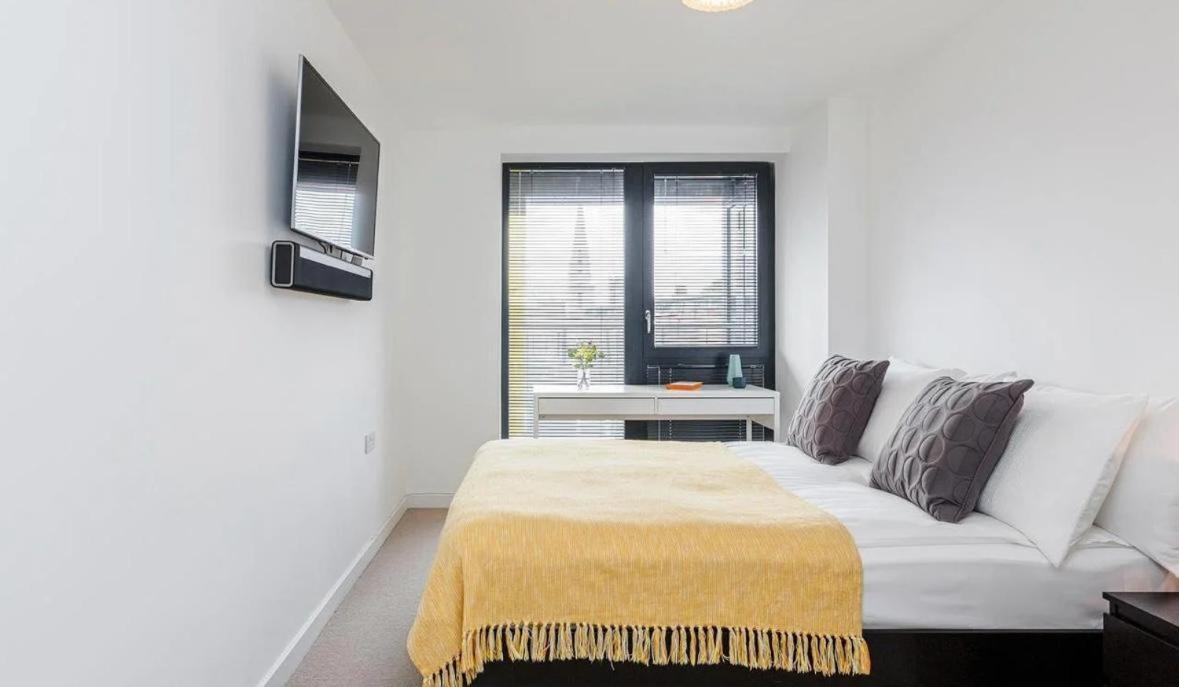 Of 2br Penthouse With Stunning Terrace Views *