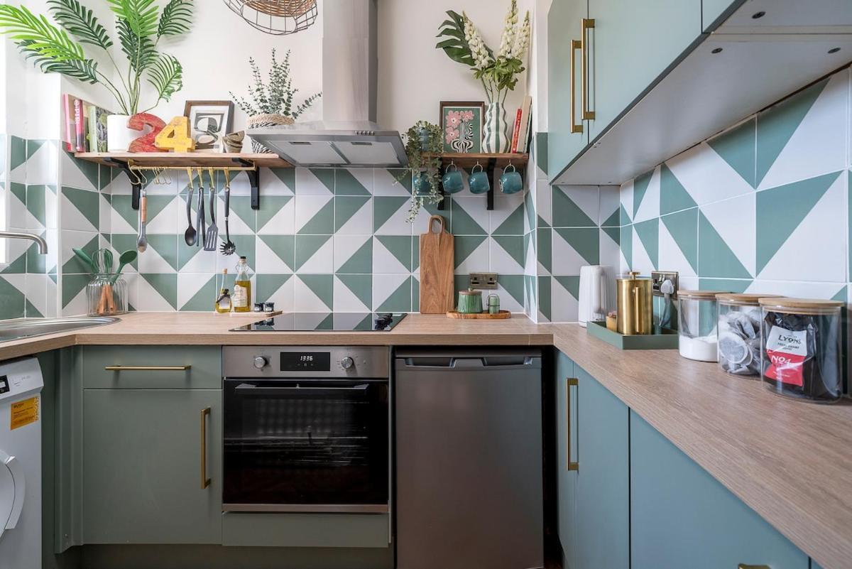 Apartment Stylish 1-bed Spitalfields - Sleeps 4 -zone 1 London
