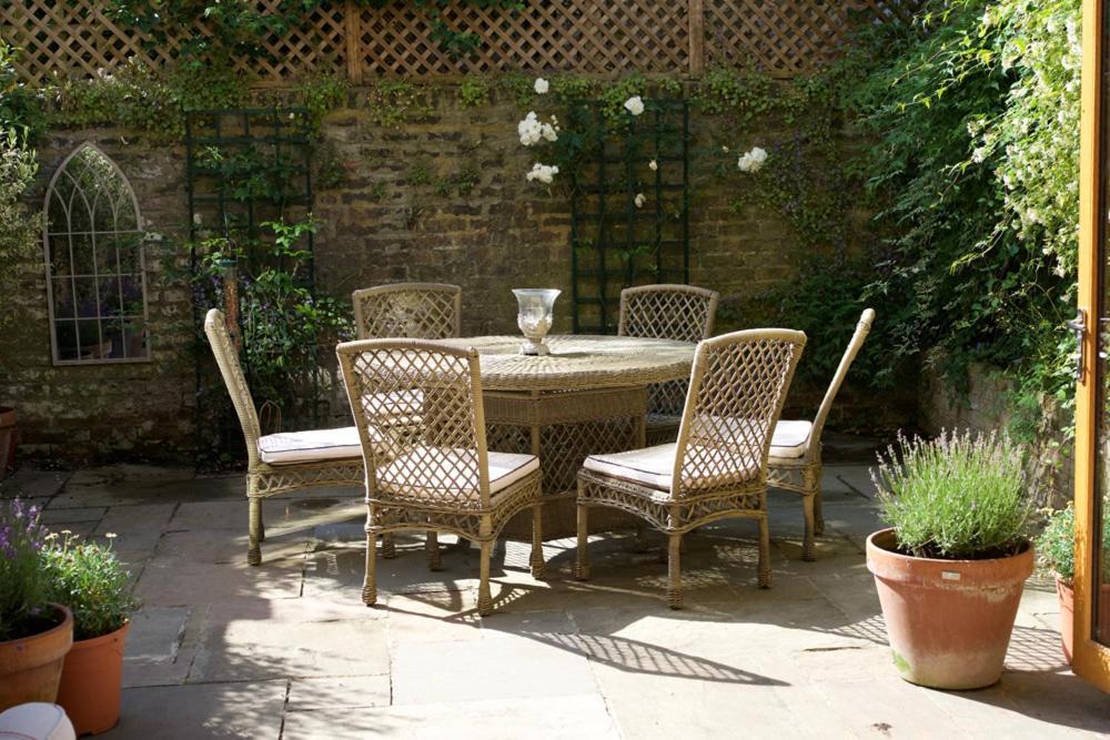 Spacious Flat With South Facing Garden Londres