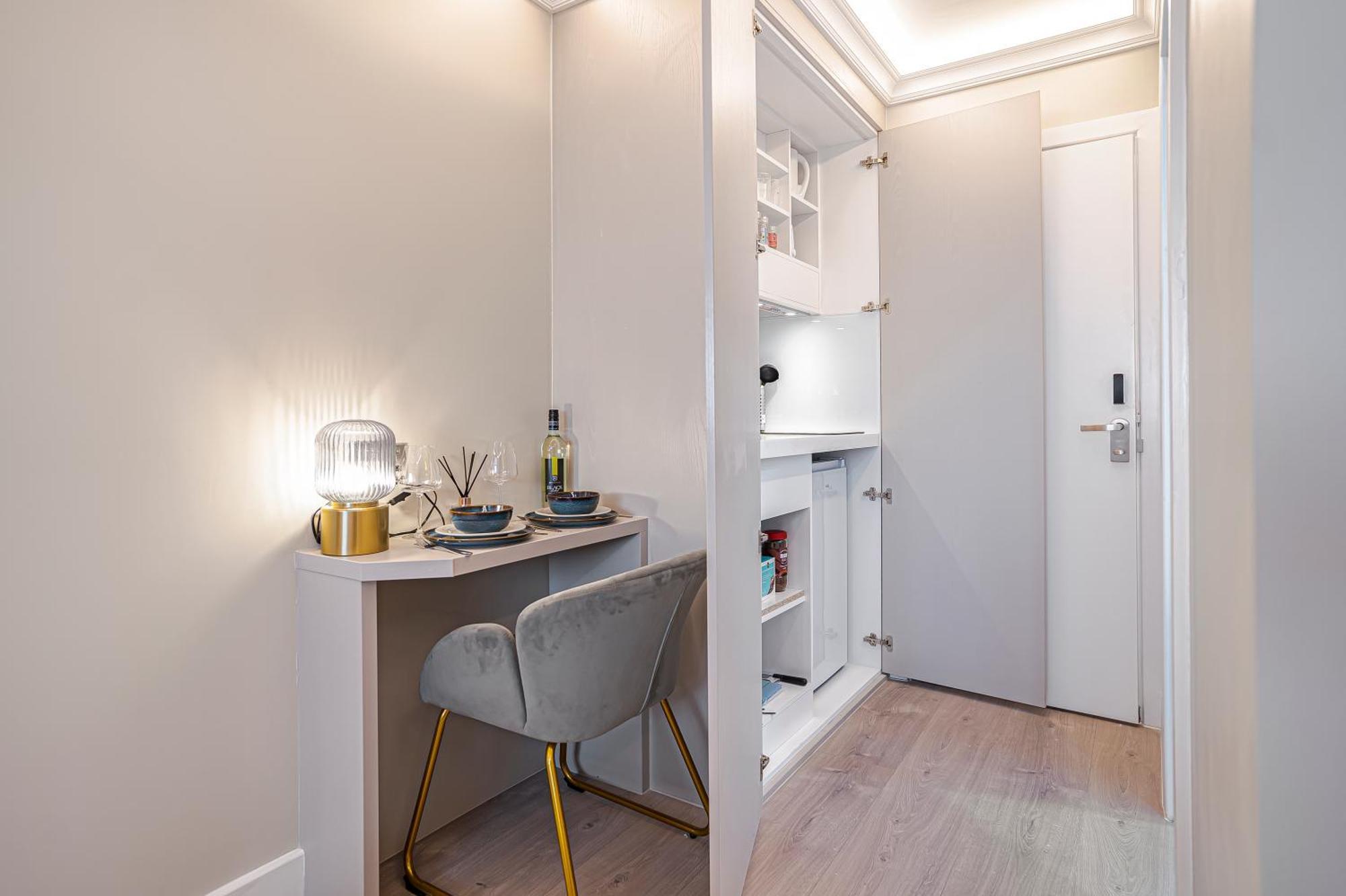 Modern Nw2 Self Check-in Pet Friendly *