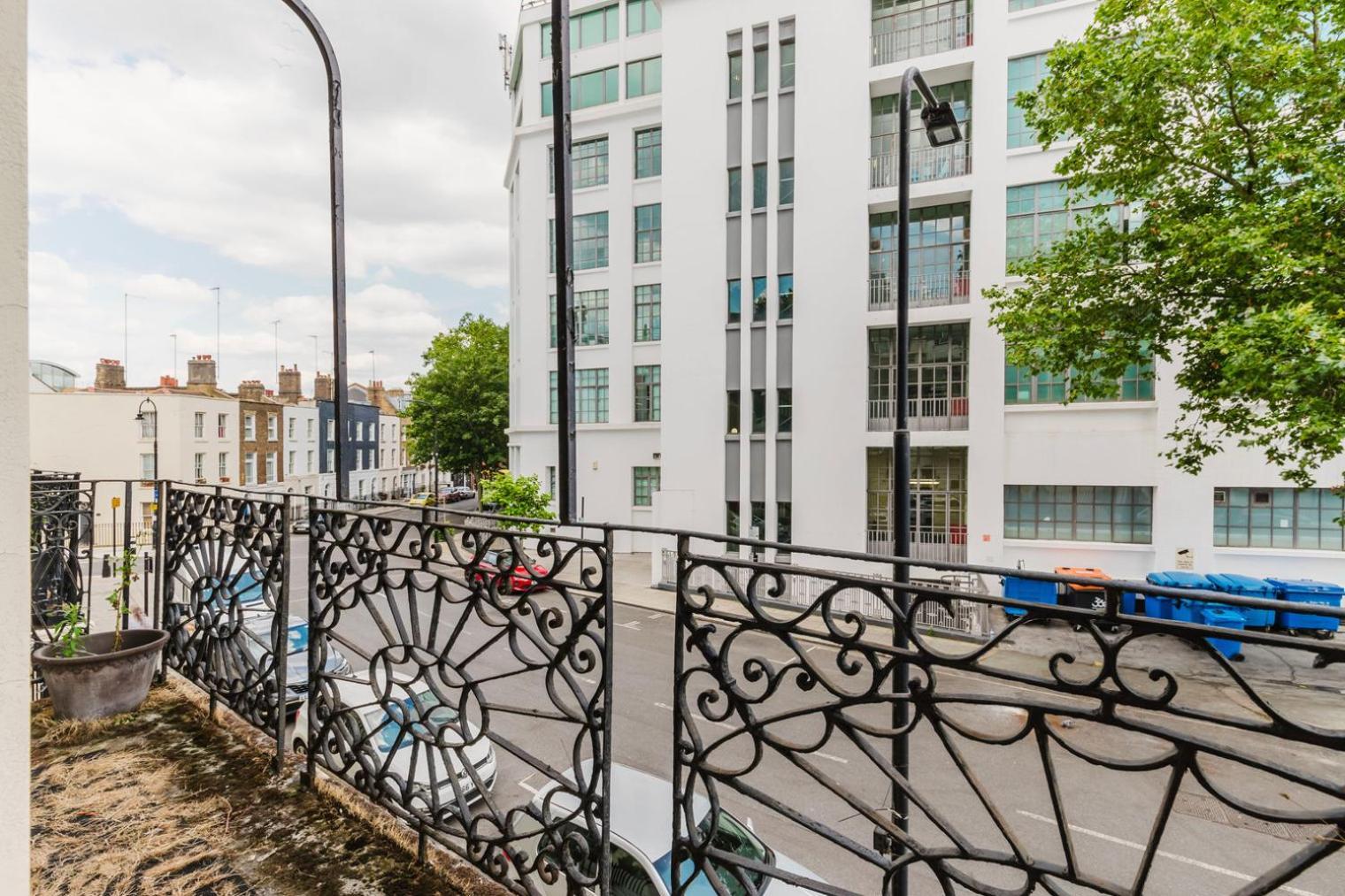 Blueground Camden Town Furnished Wd Lon-557 London