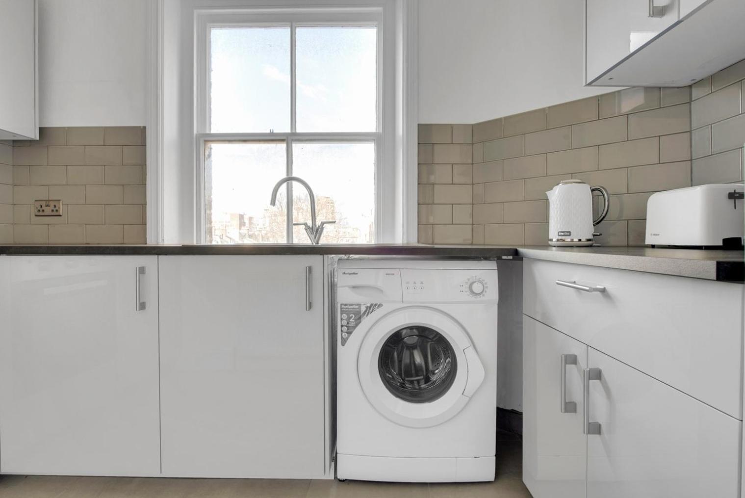 Blueground Earls Court Fully Furnished Lon-131 London