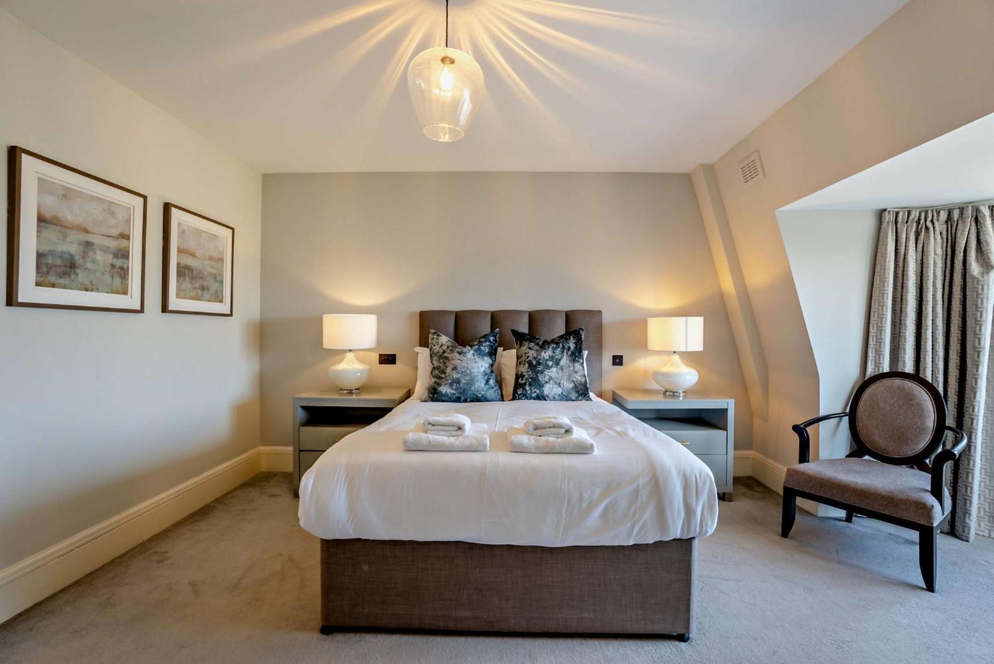 Apartment Strathmore Court London