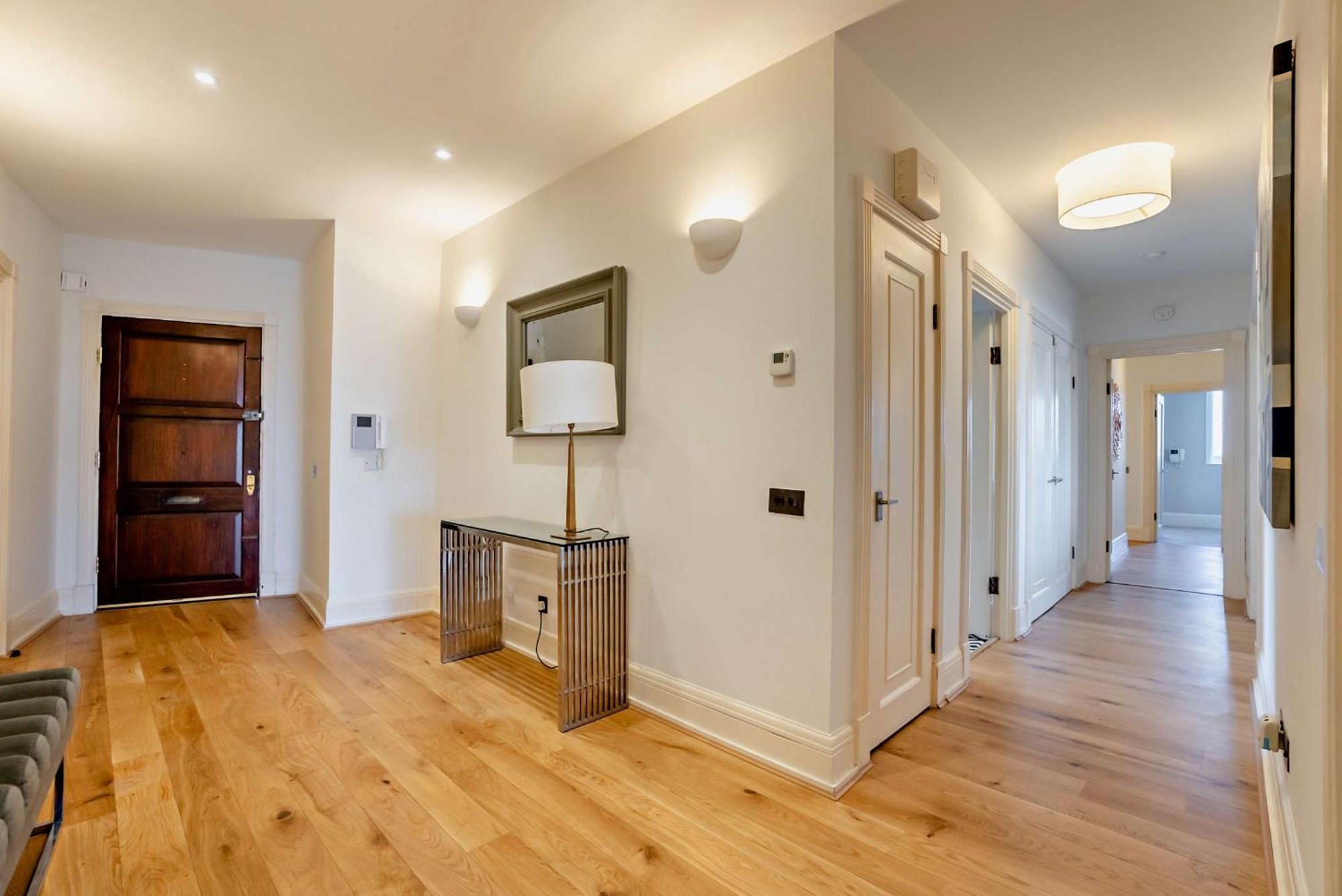 Strathmore Court London