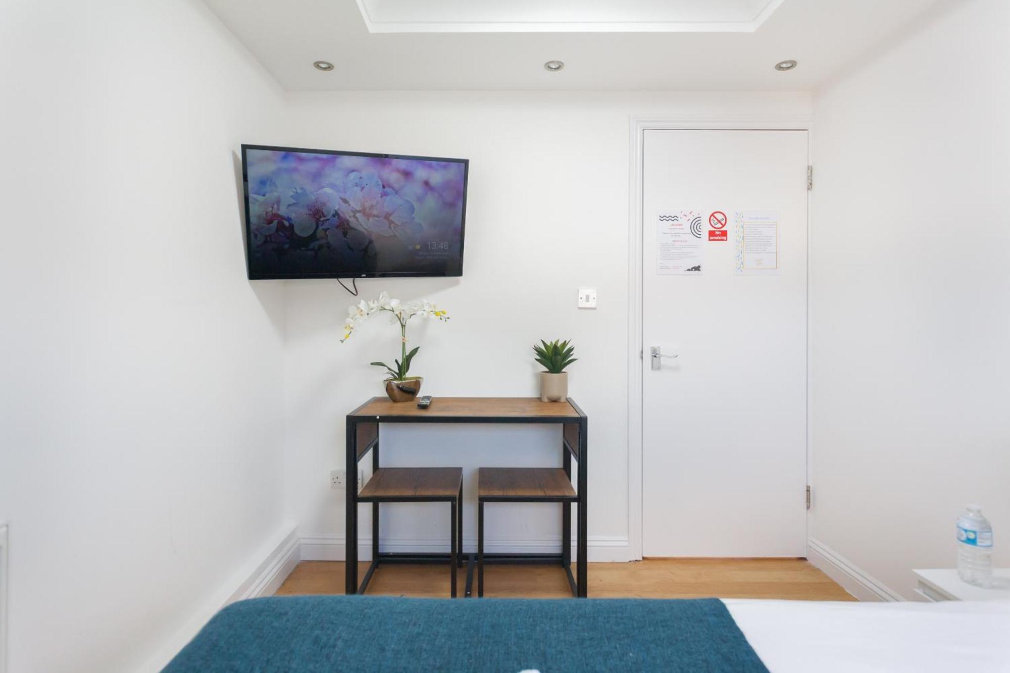 Euston Modern Apartment