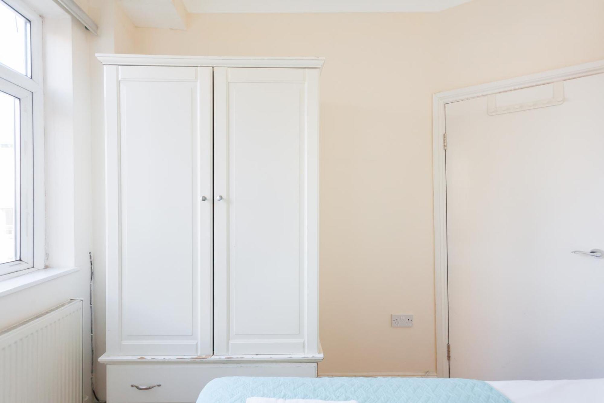 Euston Modern Apartment *