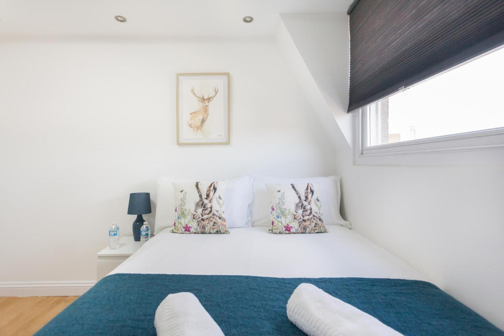 Euston Modern Apartment