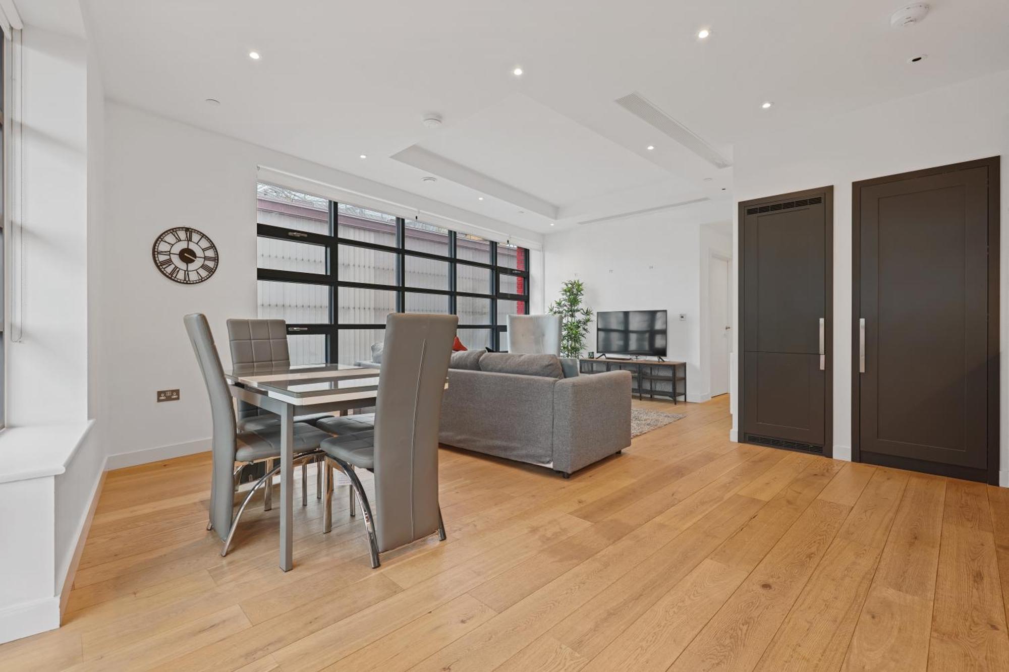 Excel Side Apartment