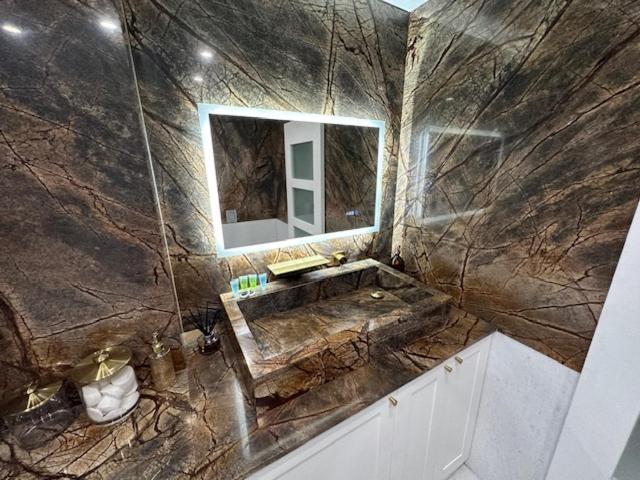 Unique Luxury In The Heart Of London. Air Conditioned With Private Garden Londres