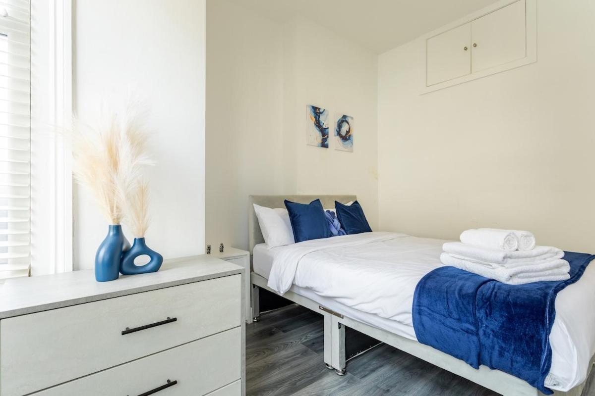Apartamento Stylish 2-bed Flat In The Heart Of West Hampstead *