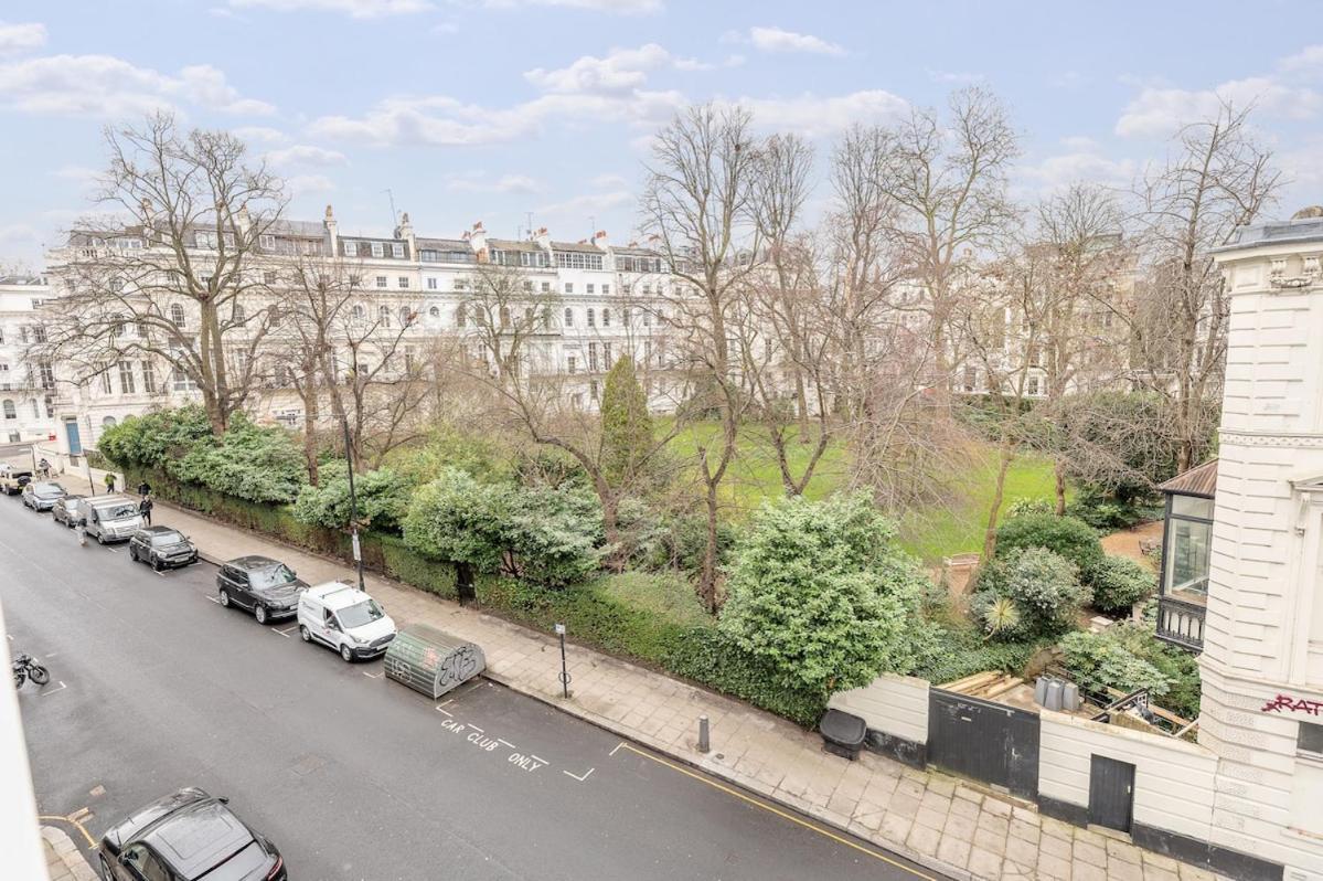 Brand New Refurbishment Townhouse In Notting Hill Near Portobello Road With Ac Air Conditioning & Roof Terrace * London