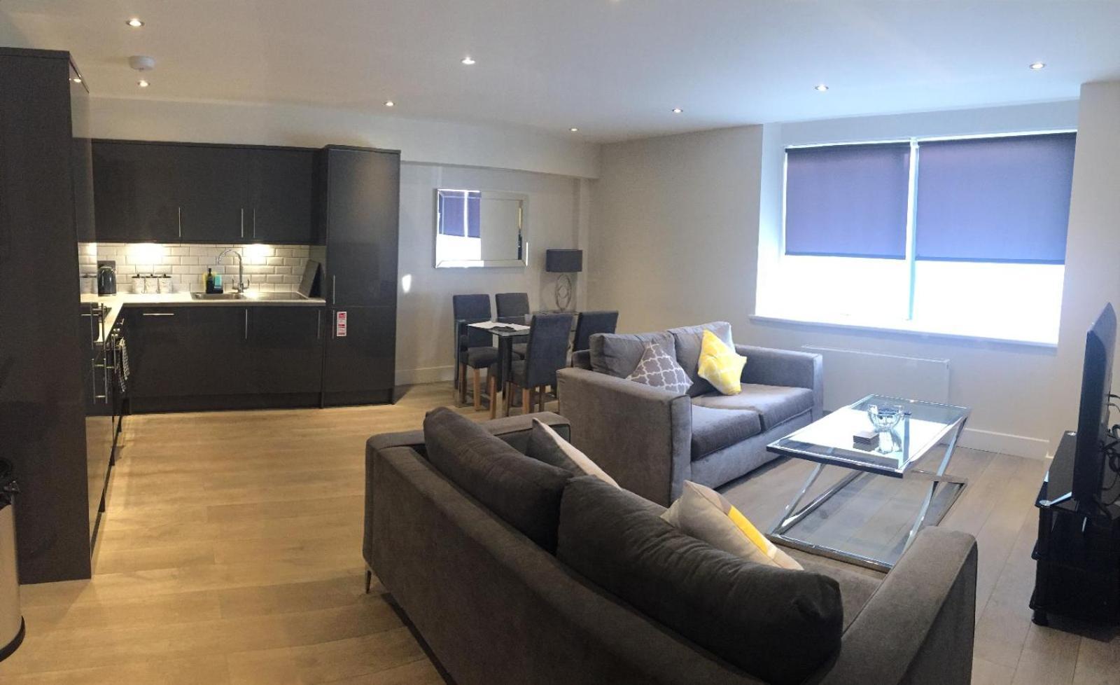 Luxury Two Bedroom Living - & Westminster Apartment London