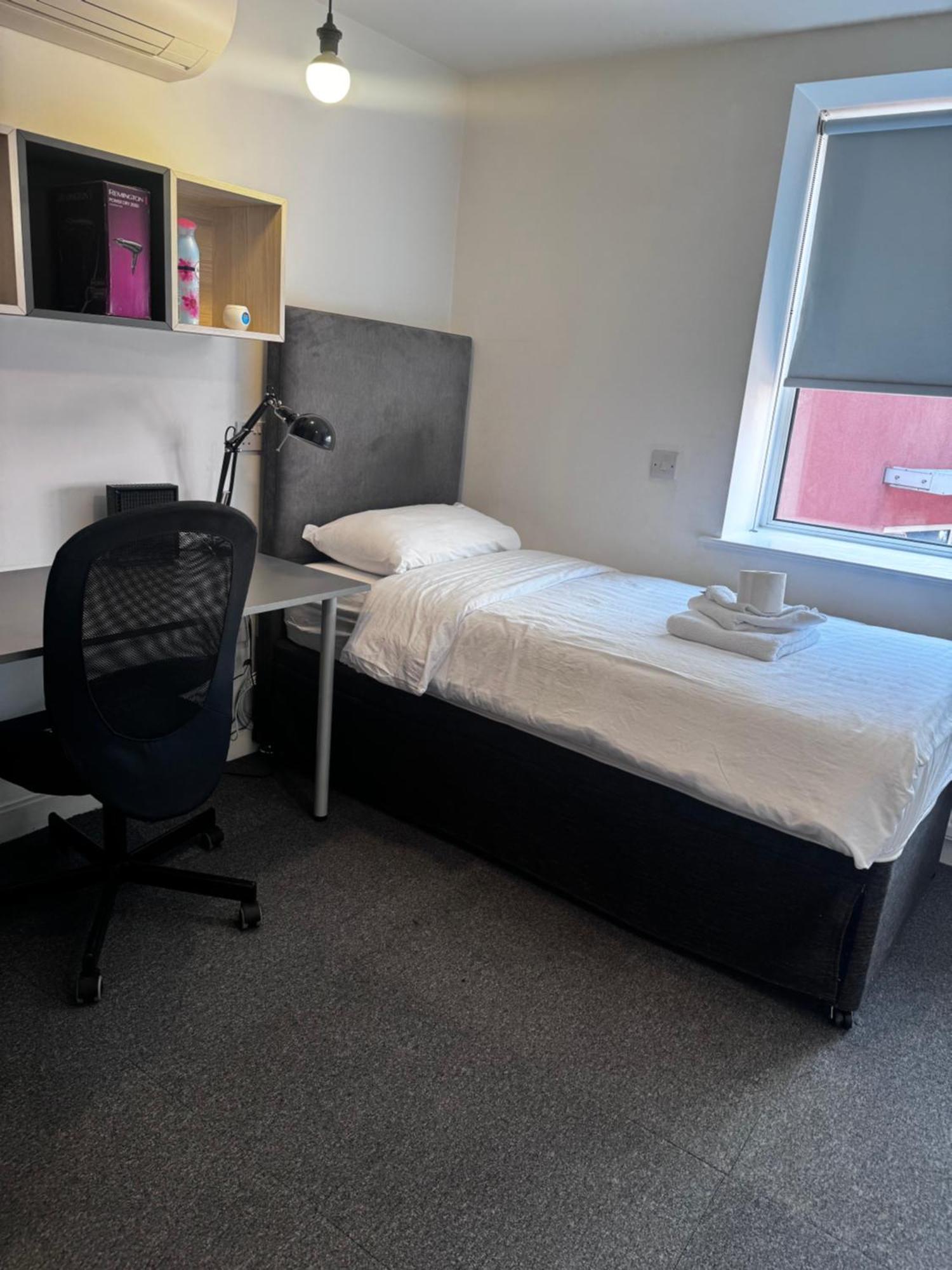 Farringdon Flat *