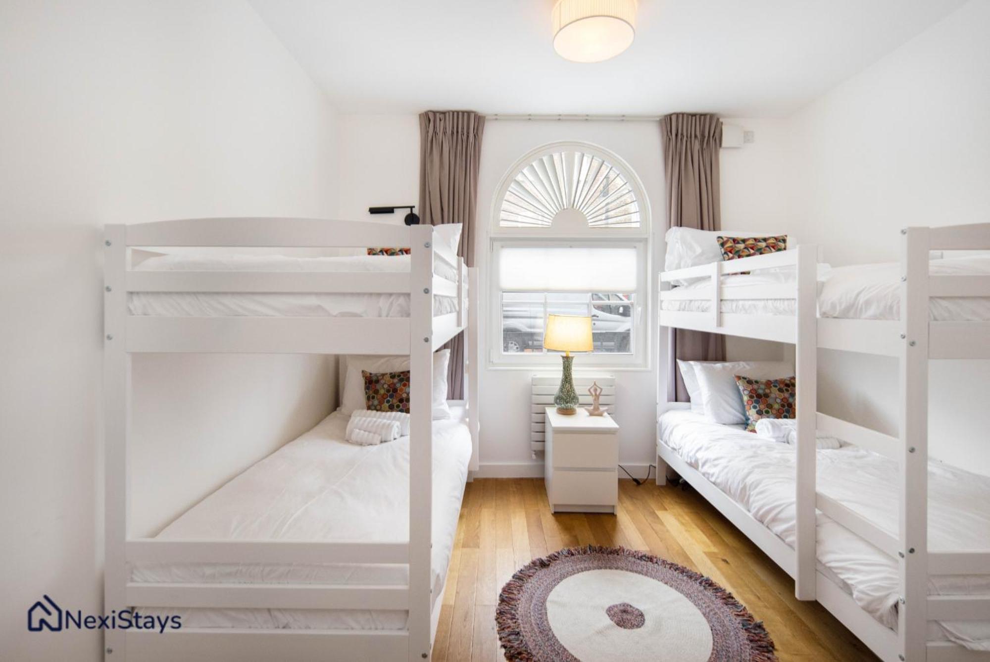 Apartment 1 Min Walk To Euston Station, Modern Townhouse *