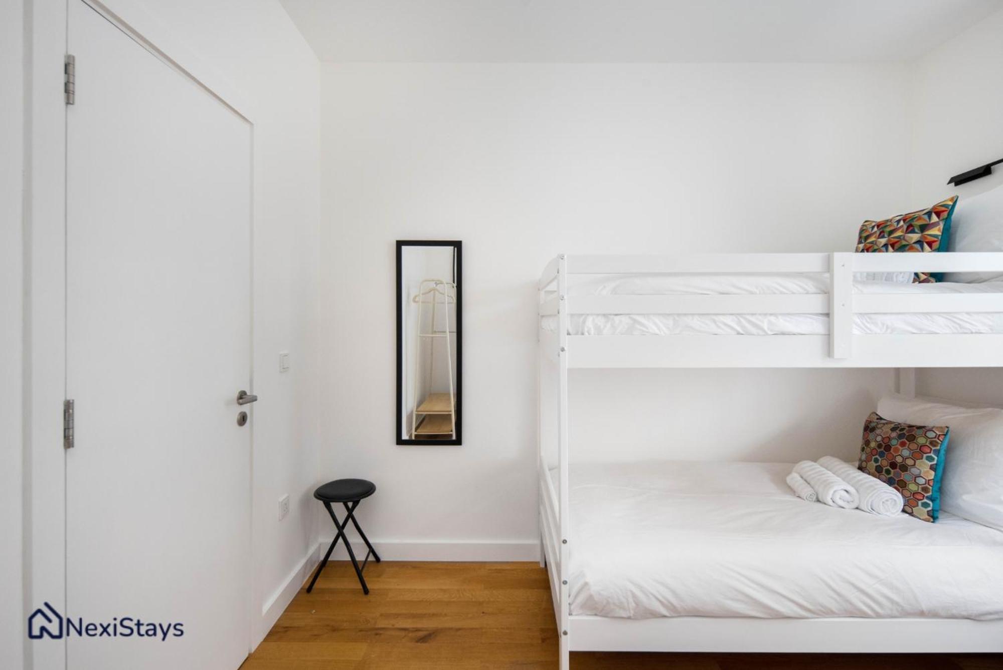Apartment 1 Min Walk To Euston Station, Modern Townhouse