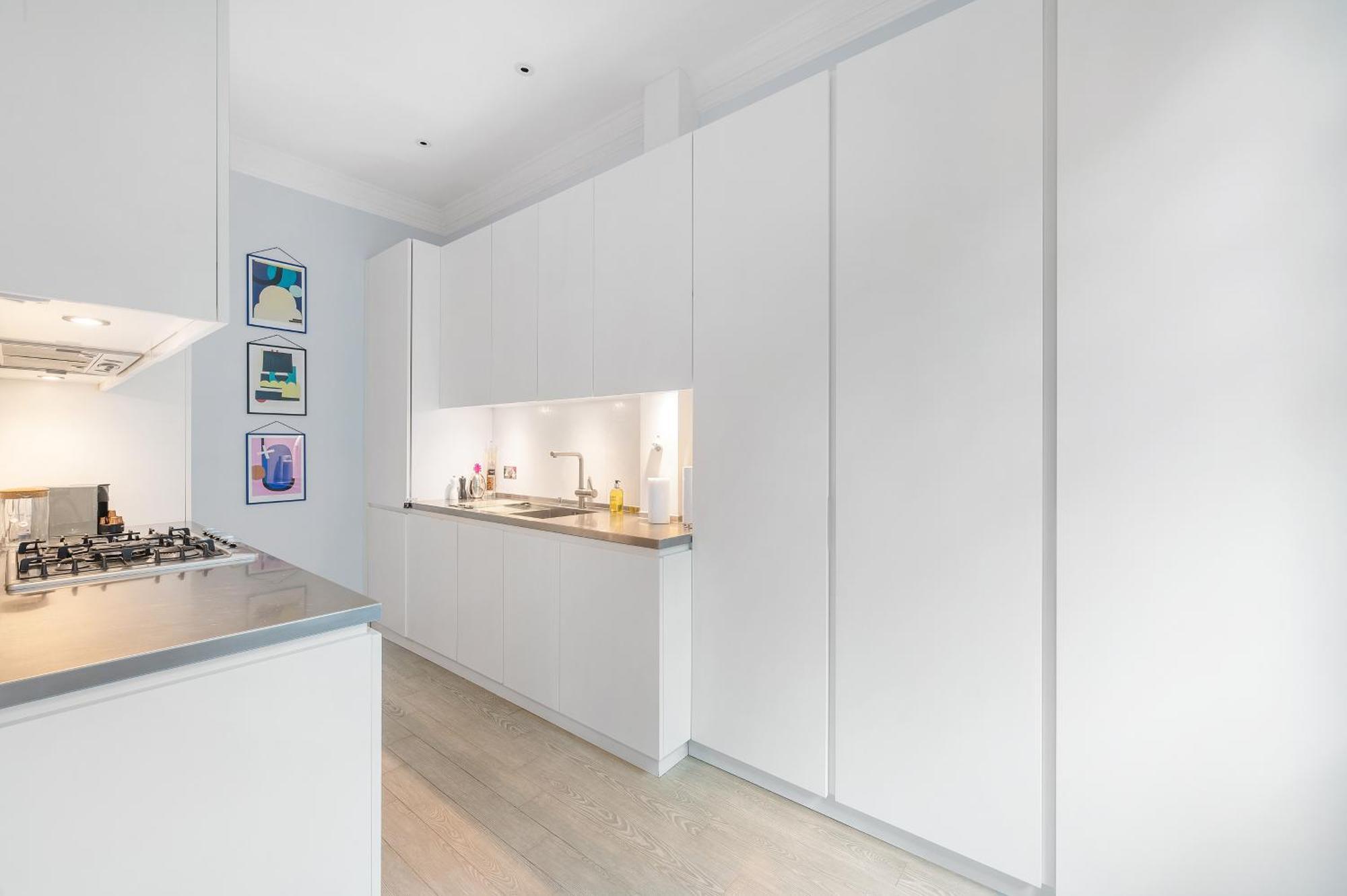 Casa Italia Near Sloane Square, Harrods And Kings Road - Washing Machine & Wifi * Londres
