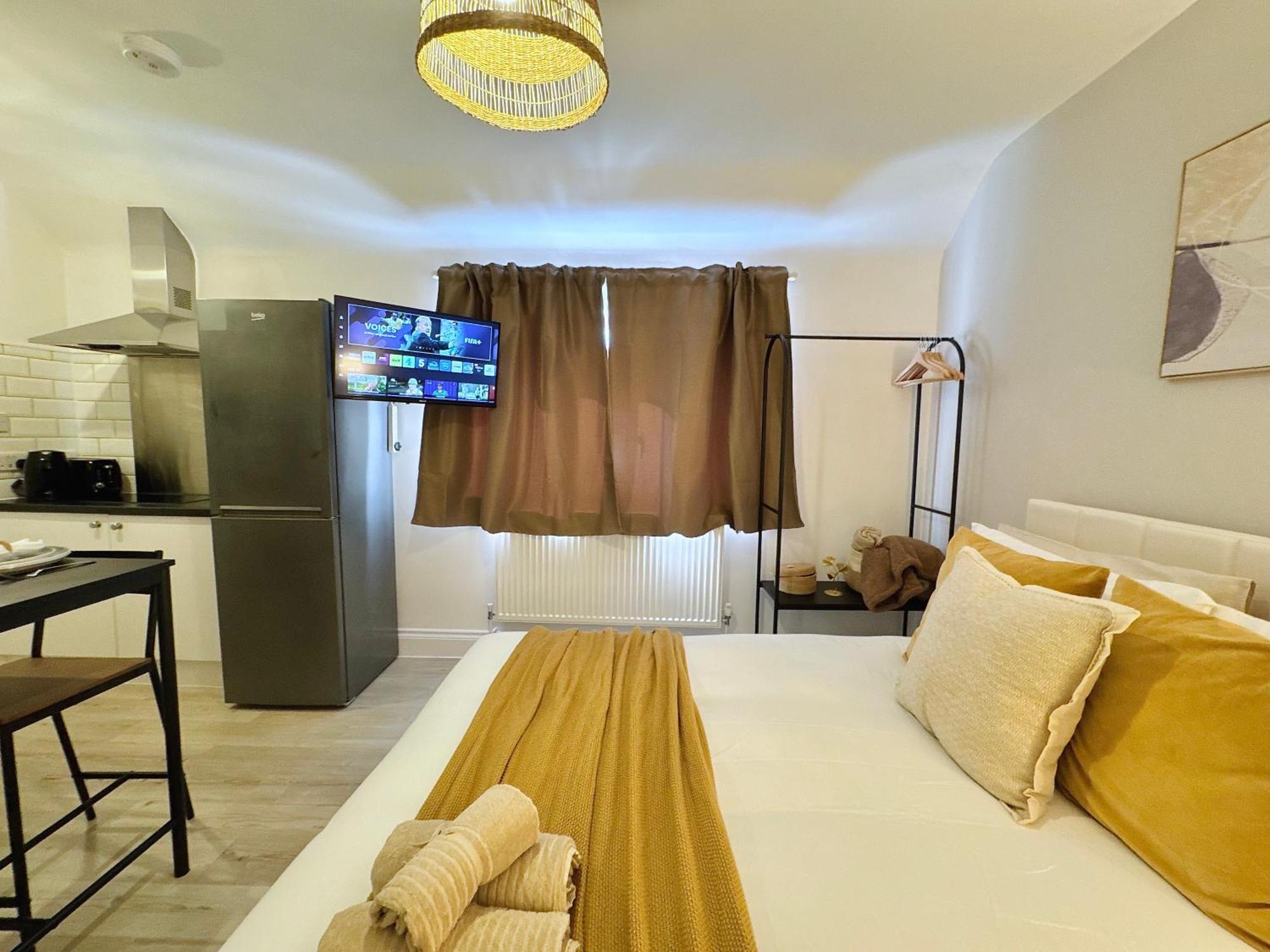 Homely 30min To Apartment *