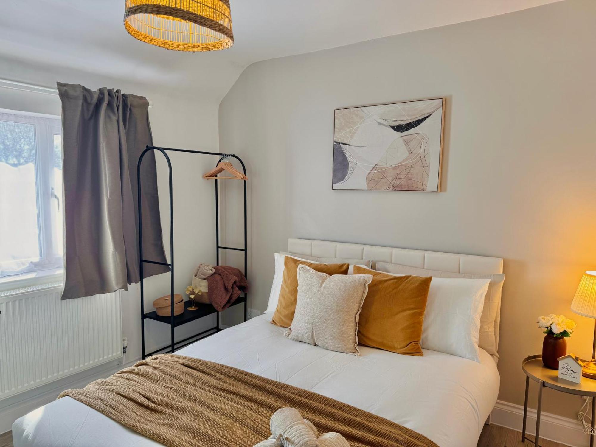 Apartment Homely 30min To London