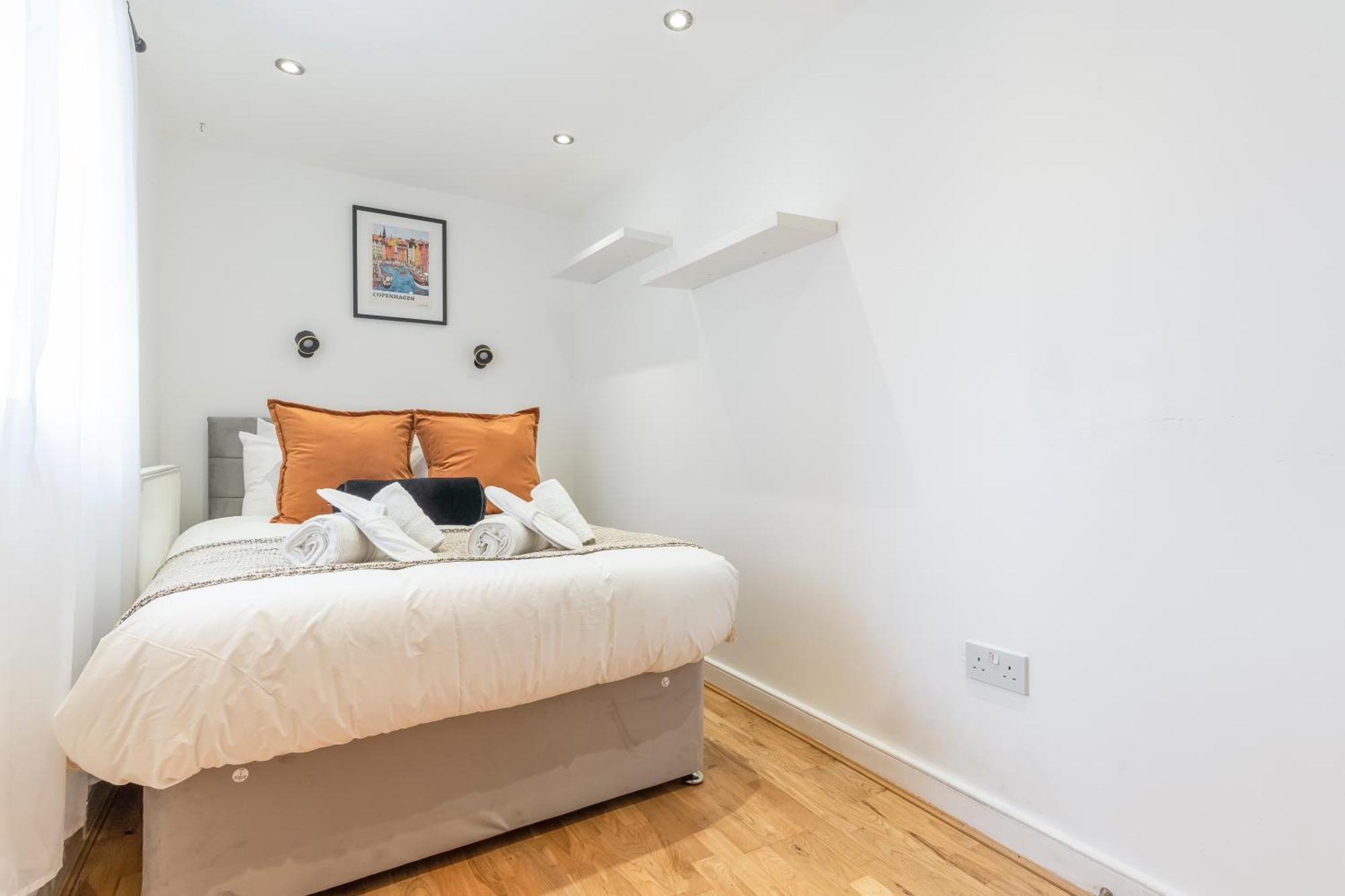 Stylish 2 Bed North * London