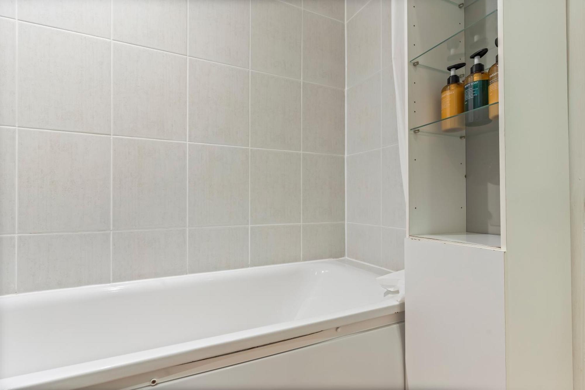 Apartment Stylish 2 Bed North