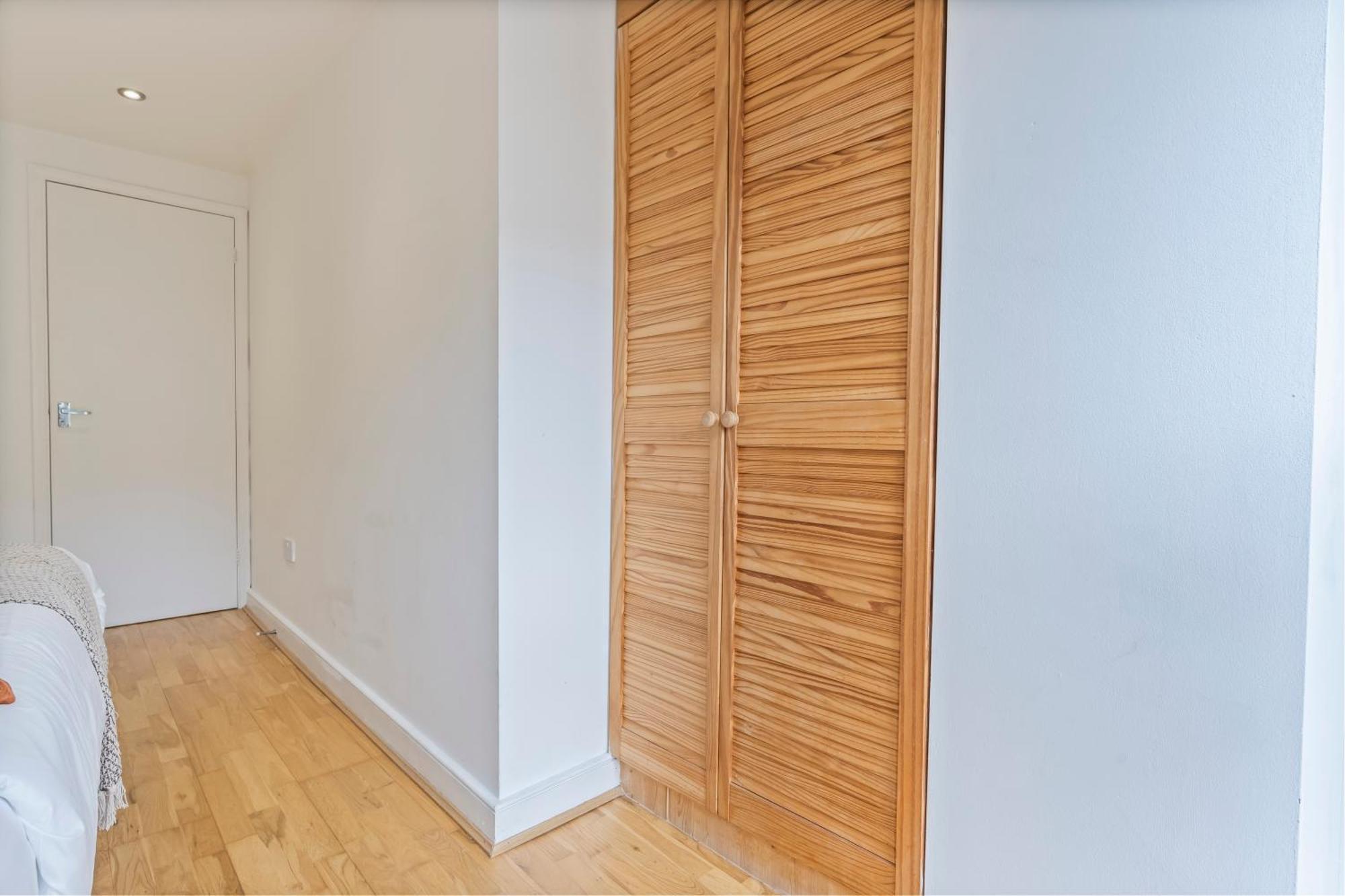 Stylish 2 Bed North Apartment