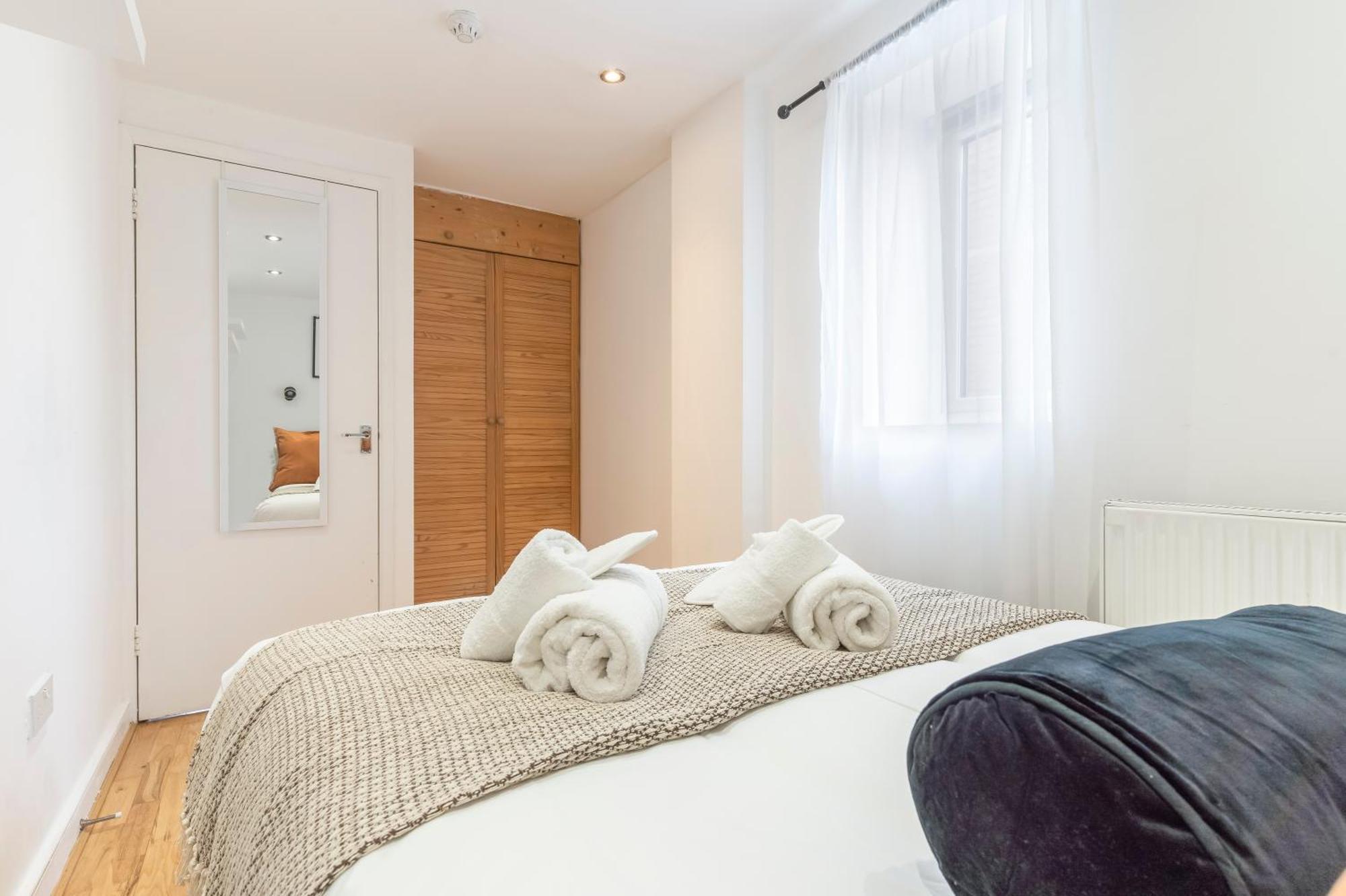 Apartment Stylish 2 Bed North