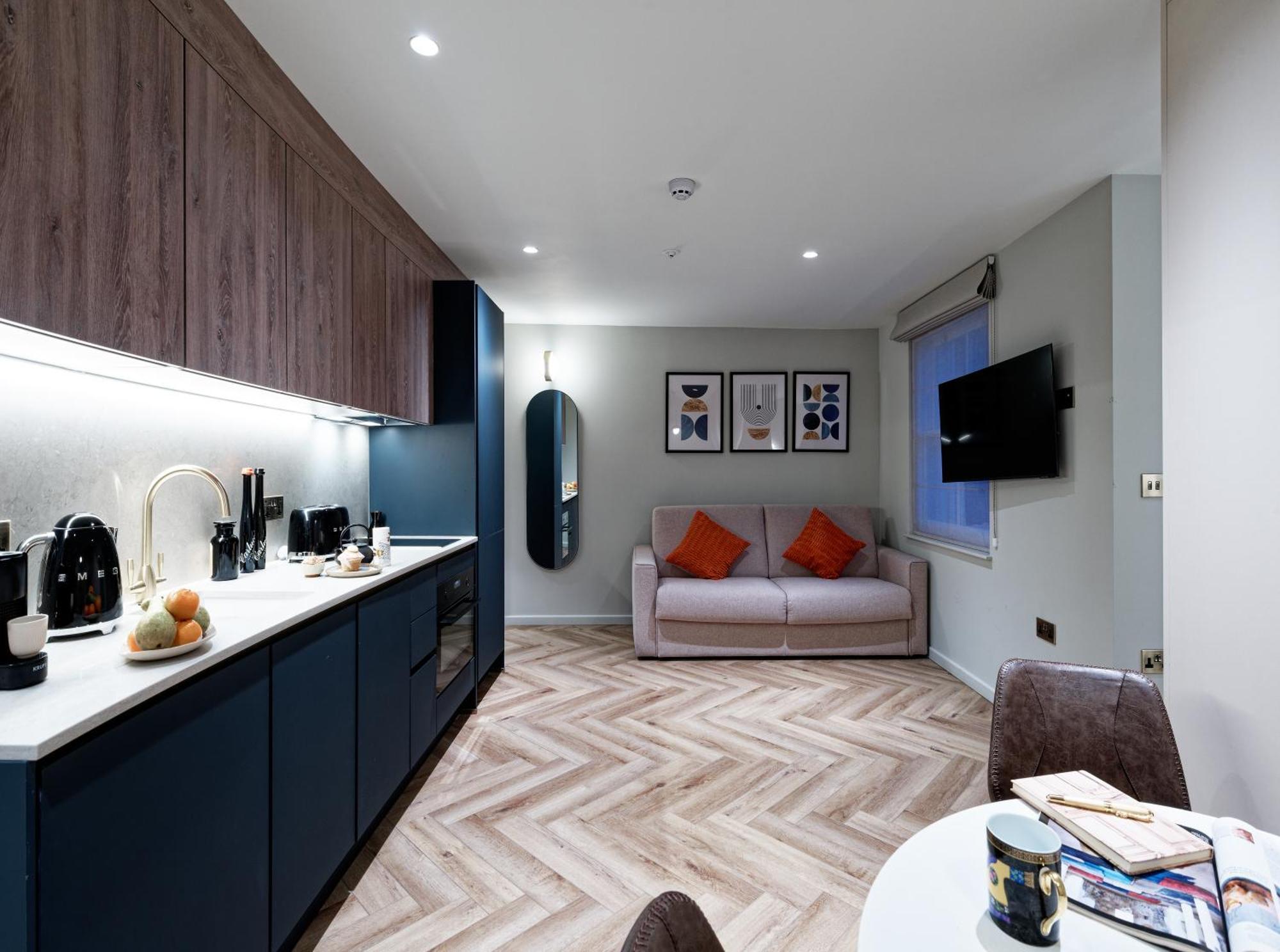 Notting Hill Hyde Park By D'montrio