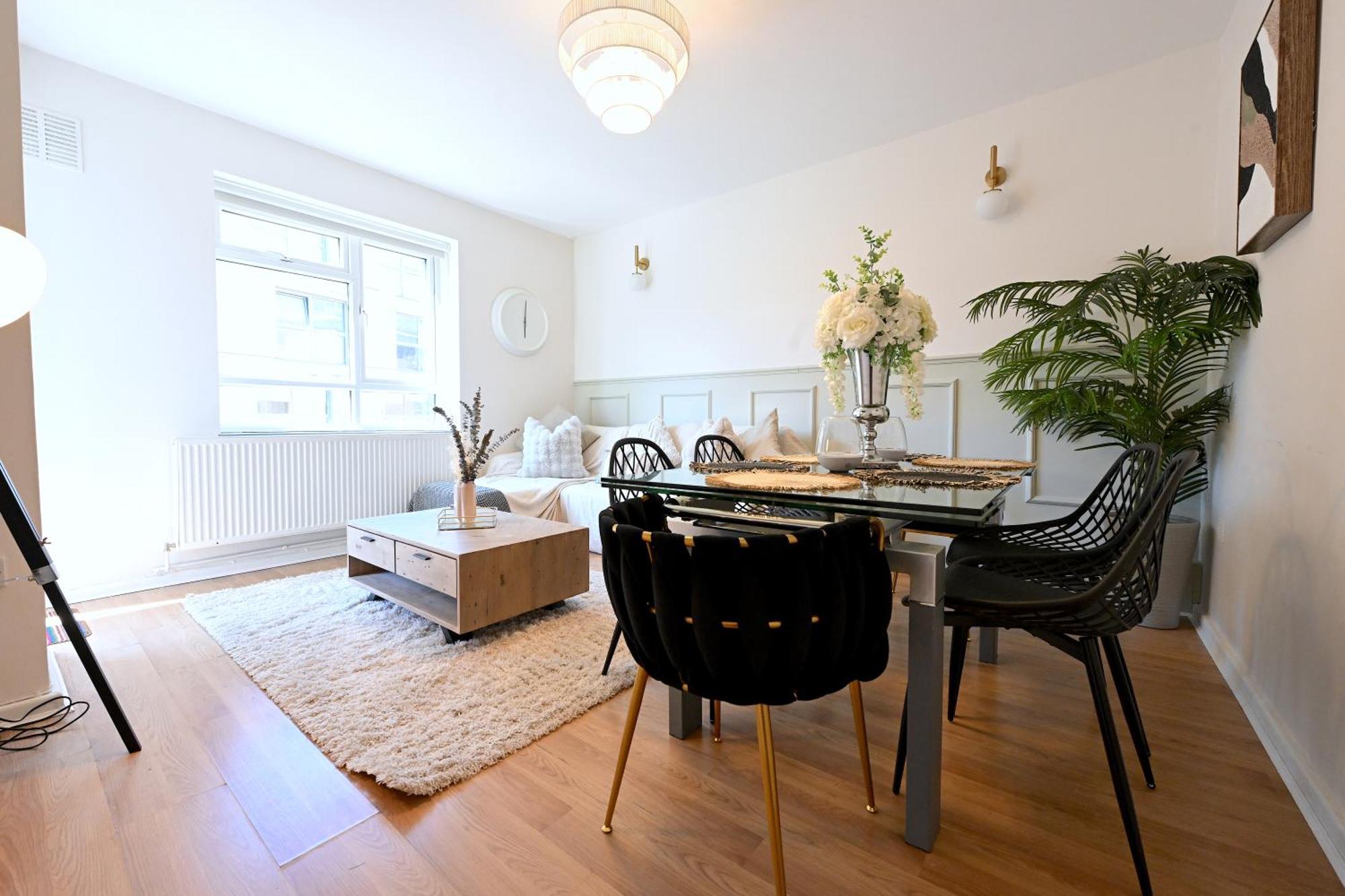 3 Minutes To Tower Of Trendy Shoreditch Recently Refurbished 3 Bedrooms Sleeps 8 * London