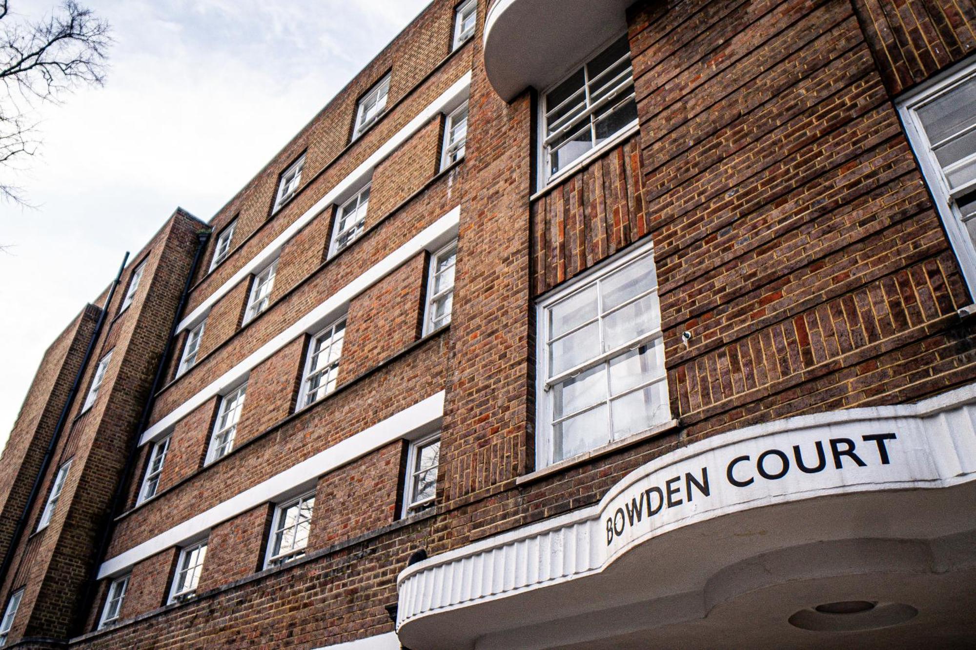 Bowden Court Hostel London