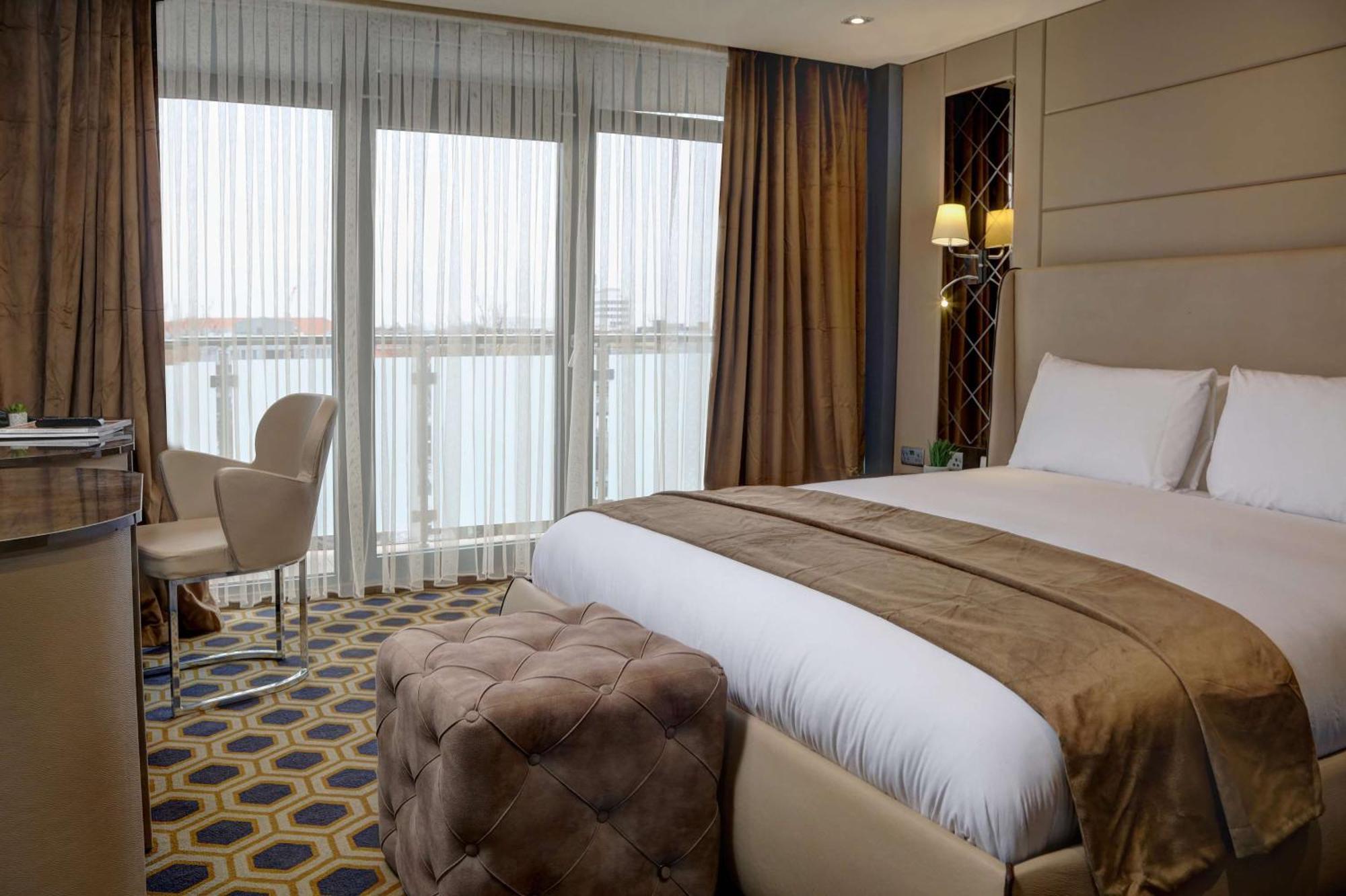 Putney Hotel; Bw Signature Collection Londres