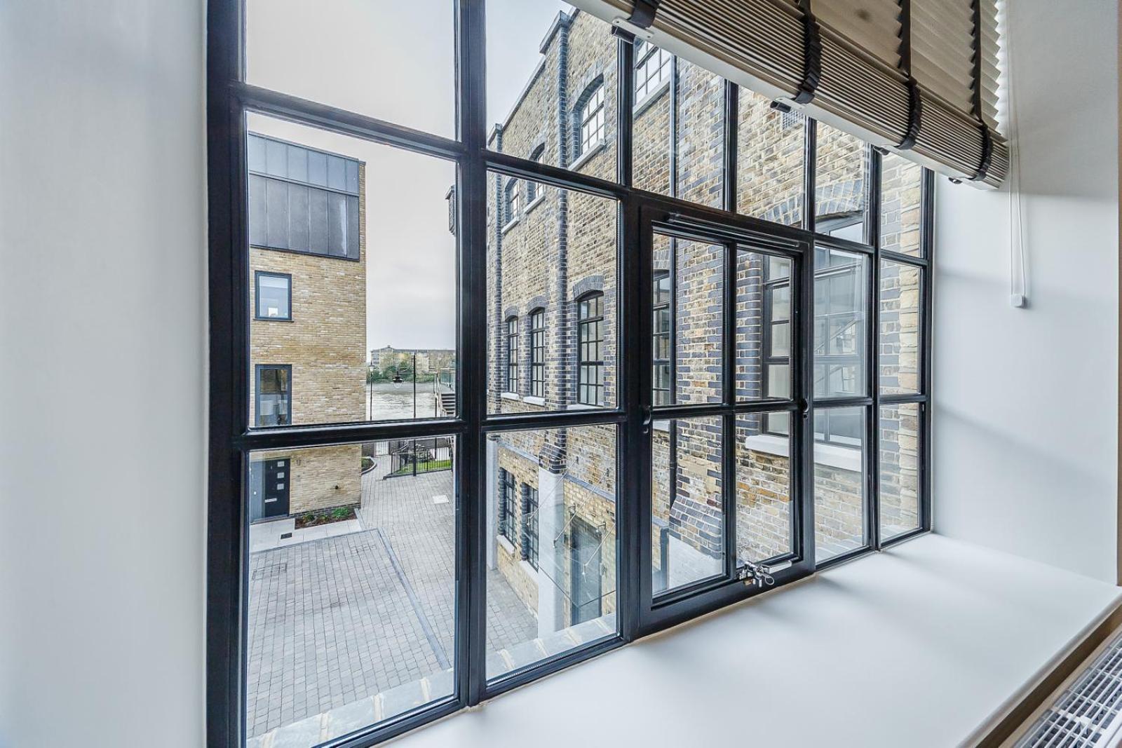 Palace Wharf Apartment London