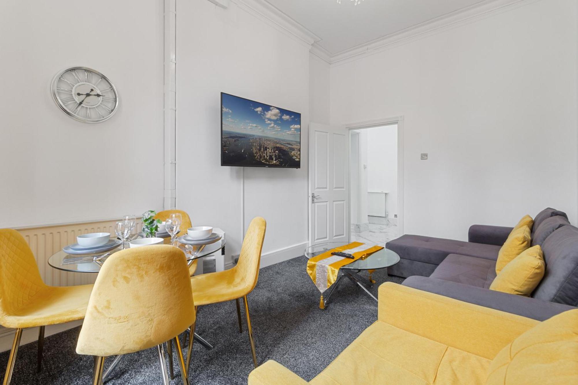 Oxford Street 1 Bedroom Shopping Retreat! 3gc Apartment