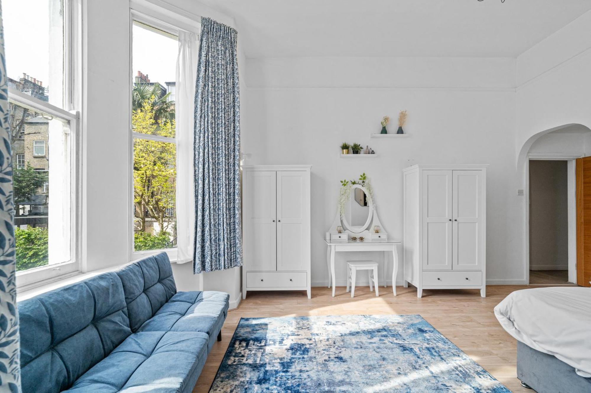 Holiday home Charming 3br By Redcliffe Gdns London
