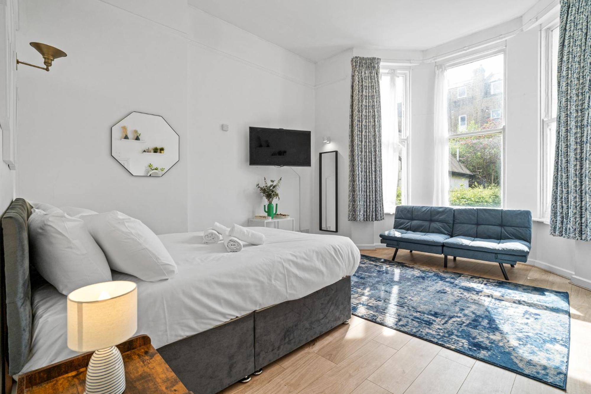 Charming 3br By Redcliffe Gdns
