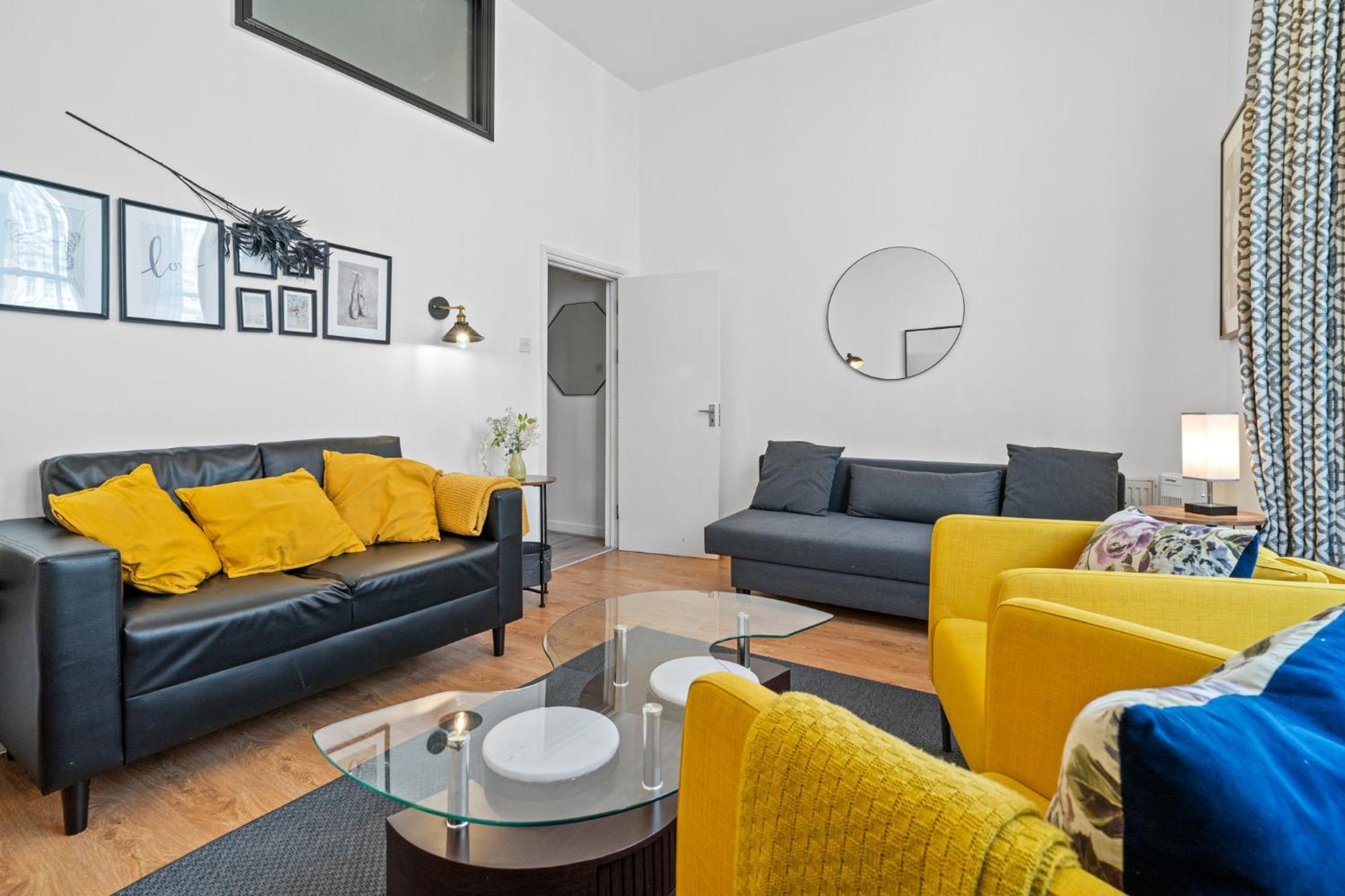 Charming 3br By Redcliffe Gdns *