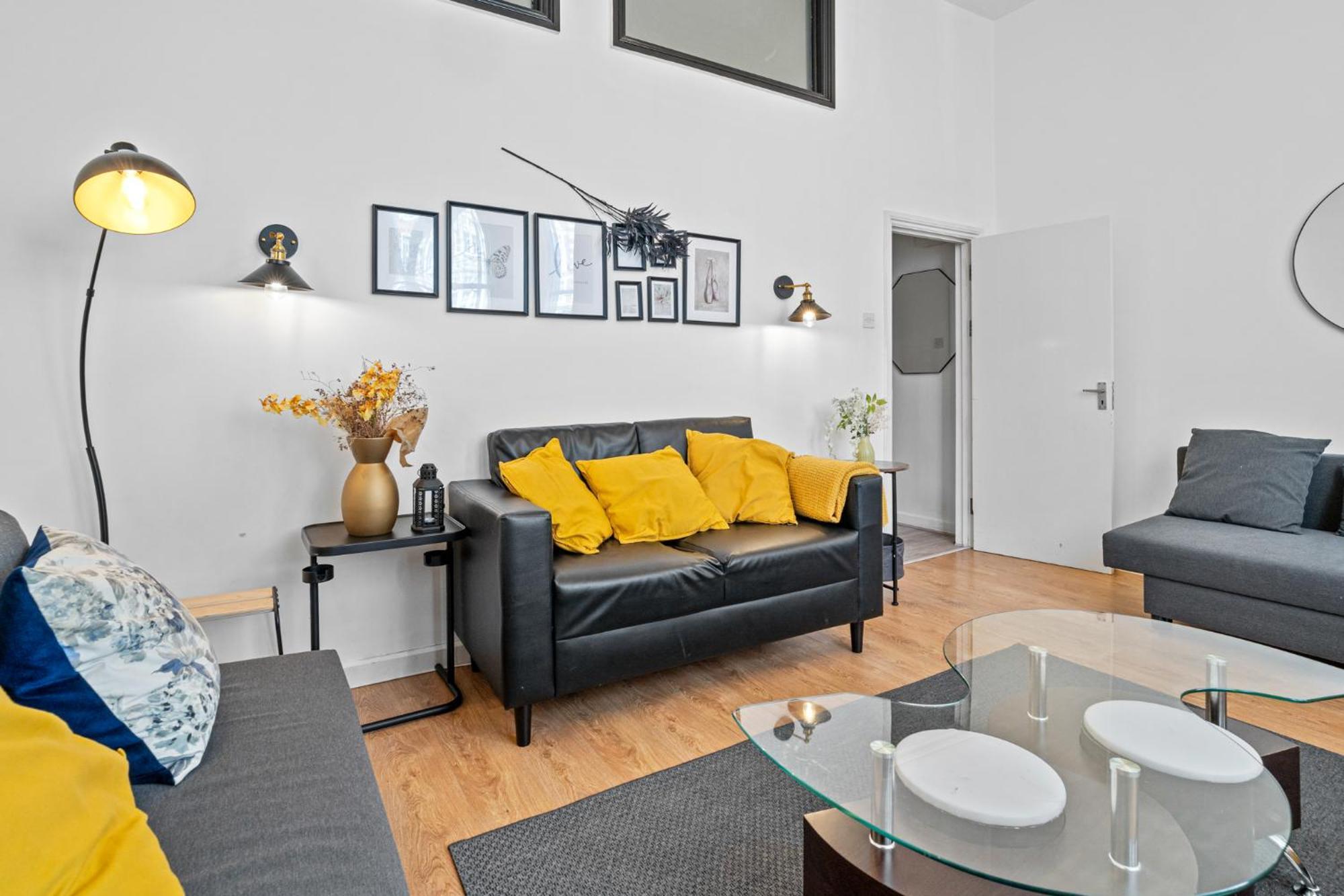 Holiday home Charming 3br By Redcliffe Gdns London