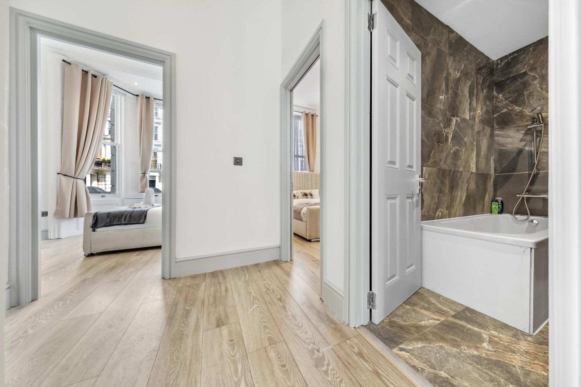 Minimalist Luxe 2br Designer Retreat In Prime Kensington For 6 Next To Station Harrods London