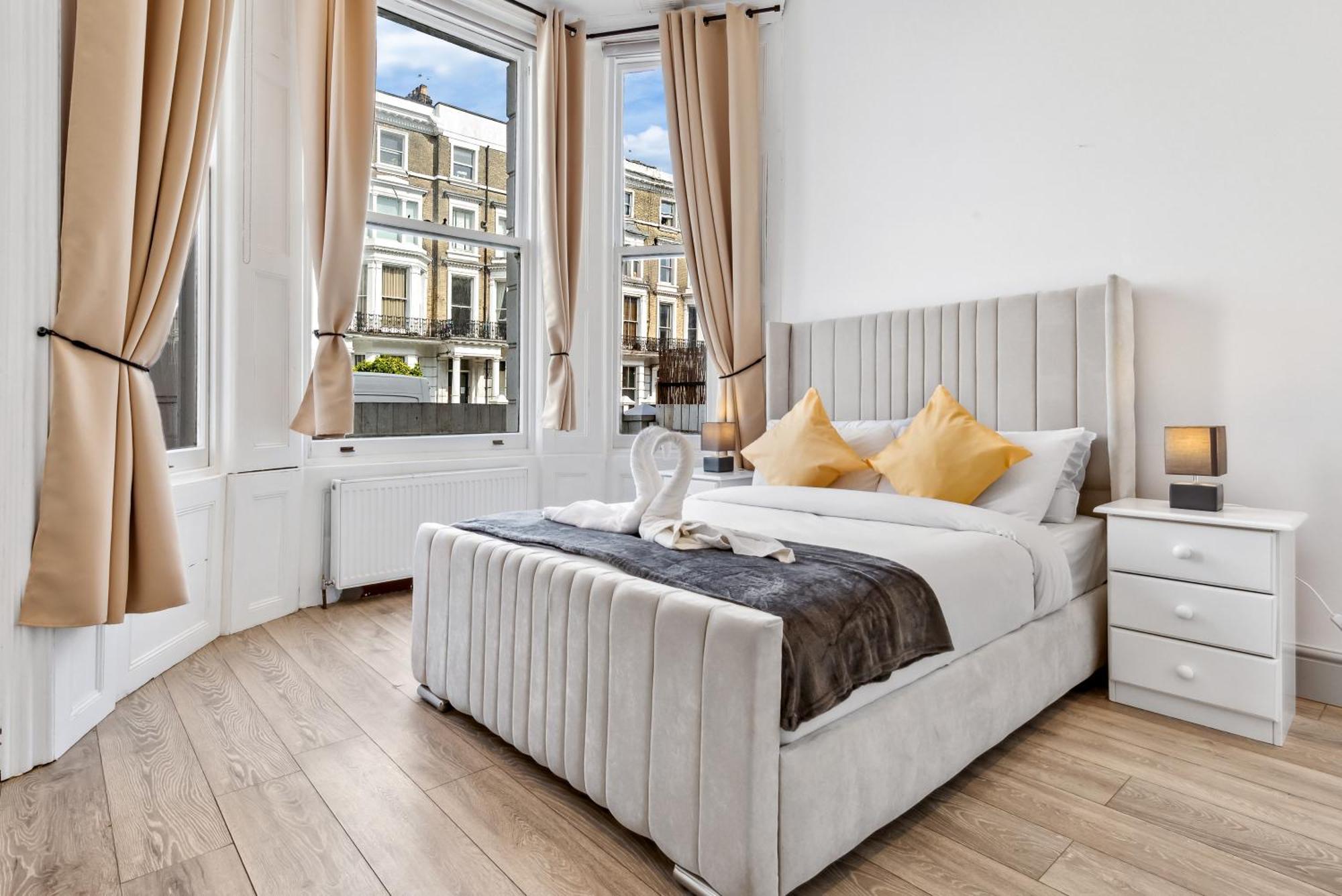 Minimalist Luxe 2br Designer Retreat In Prime Kensington For 6 Next To Station Harrods *
