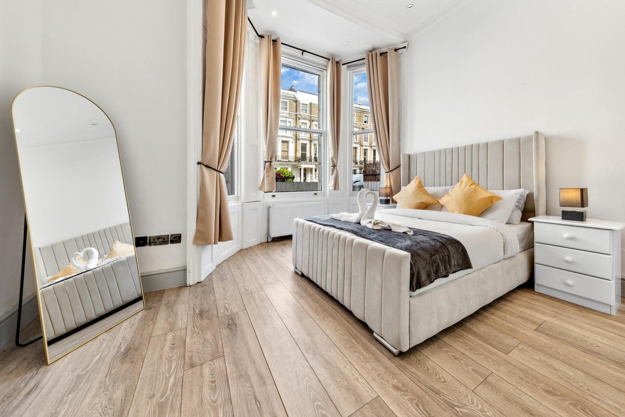 Minimalist Luxe 2br Designer Retreat In Prime Kensington For 6 Next To Station Harrods Apartment *