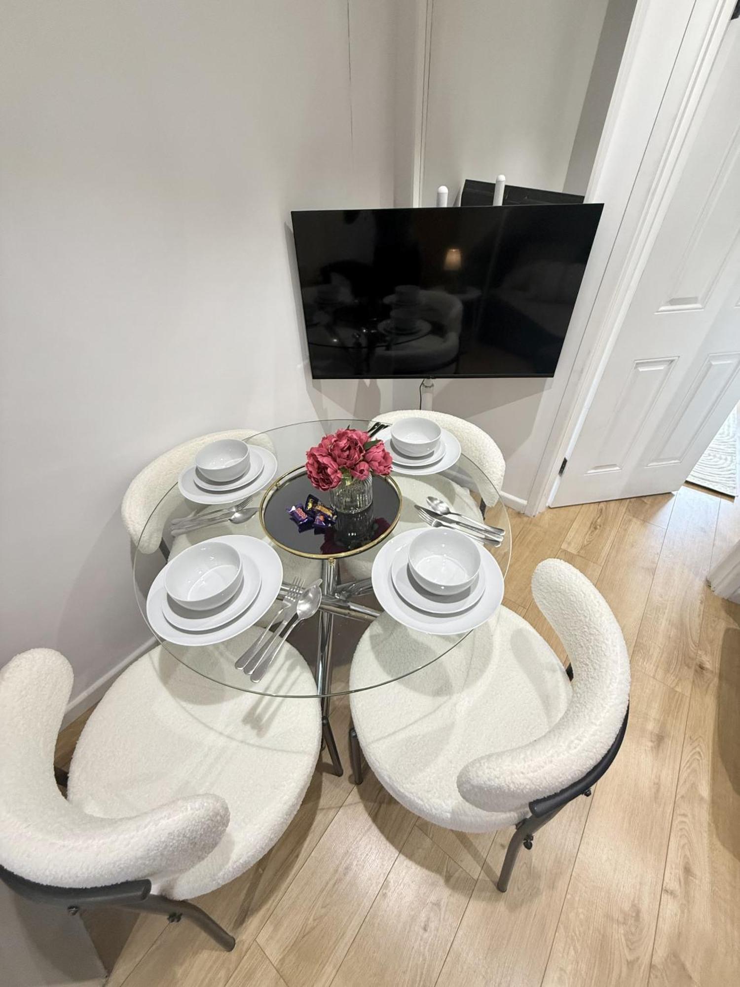 Luxury 3bdr In King's Cross Apartment
