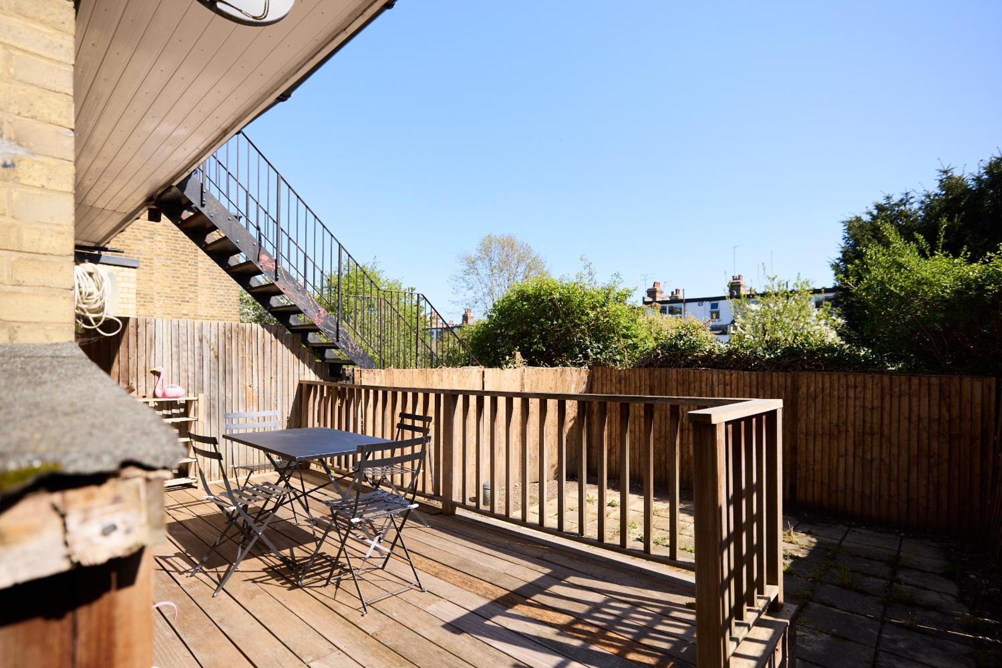 East Finchley Retreat - 2bdr Ground Floor Flat With Terraces Apartment *