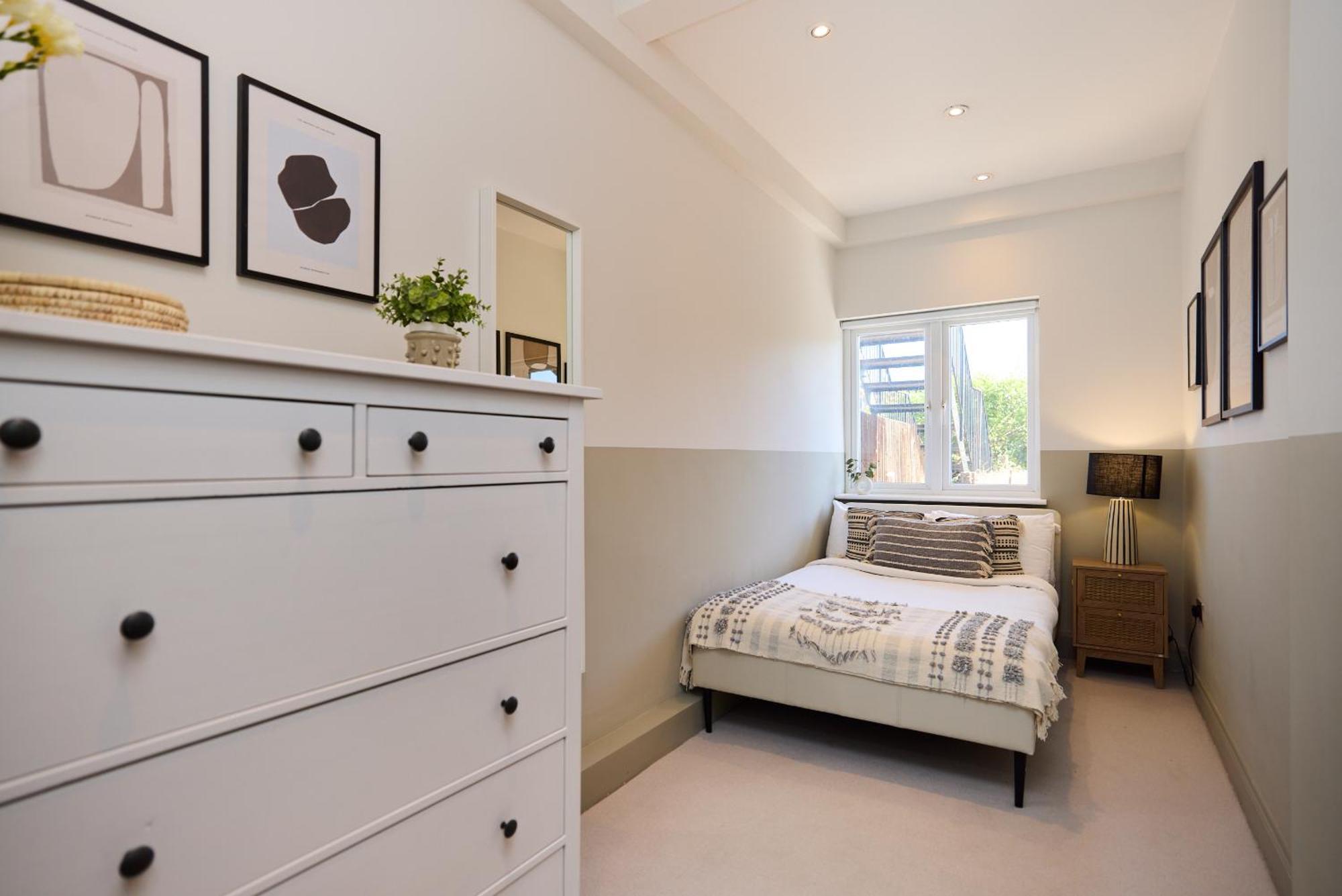 East Finchley Retreat - 2bdr Ground Floor Flat With Terraces London