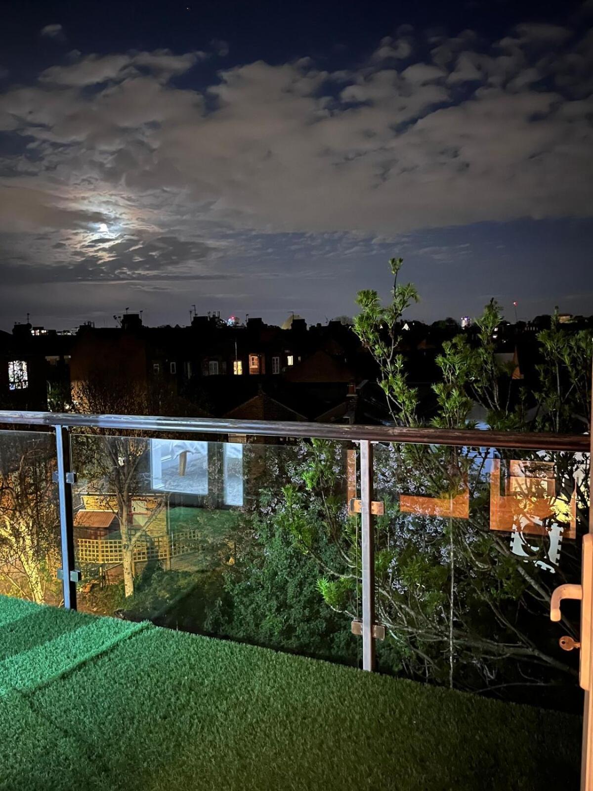 Luxury 2 Bed 2 Bath Penthouse * Londres