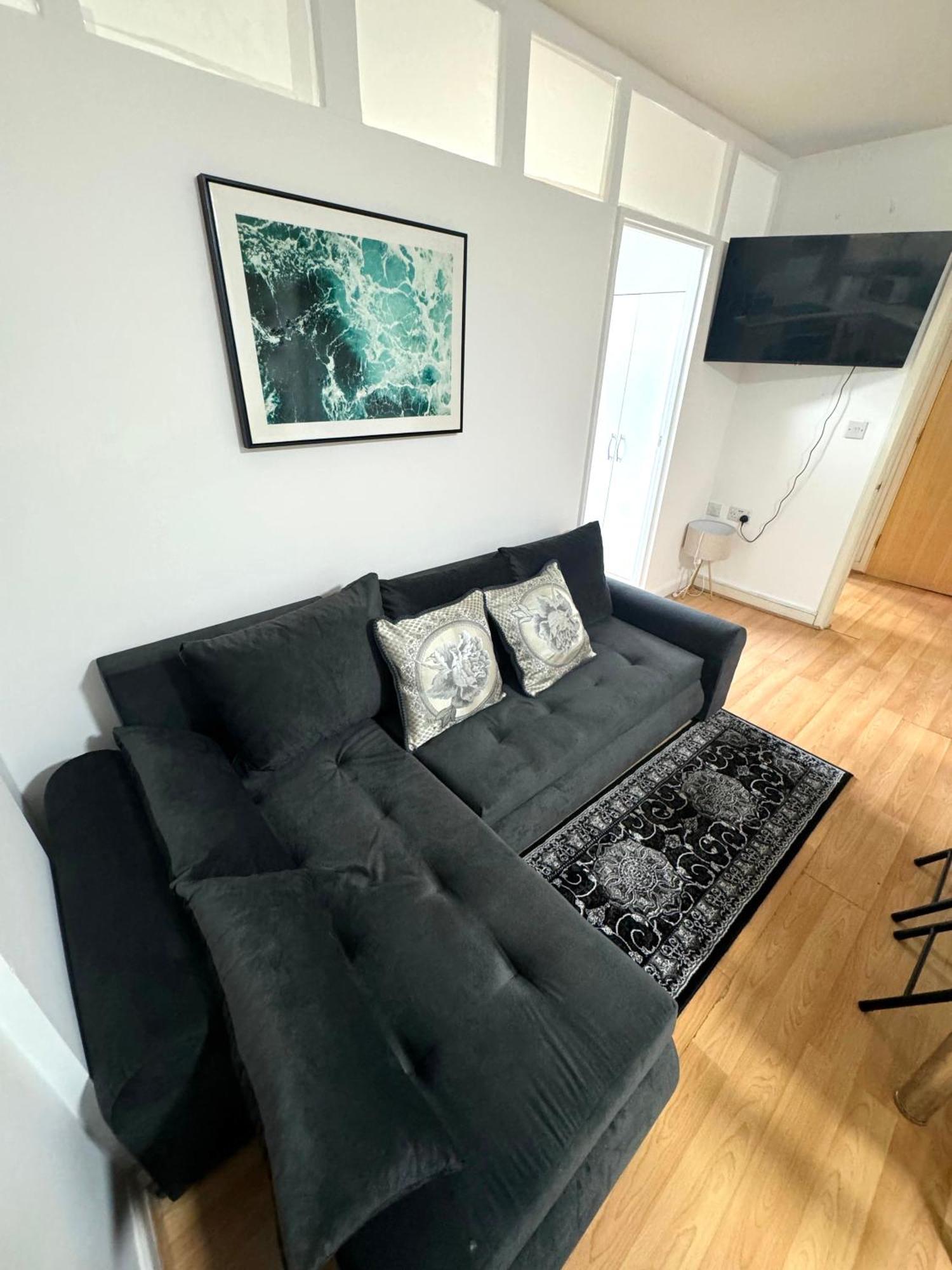 Magnificent Luxurious For 6ppl In Stratford - 6mins Walk To Stratford Station Apartment London