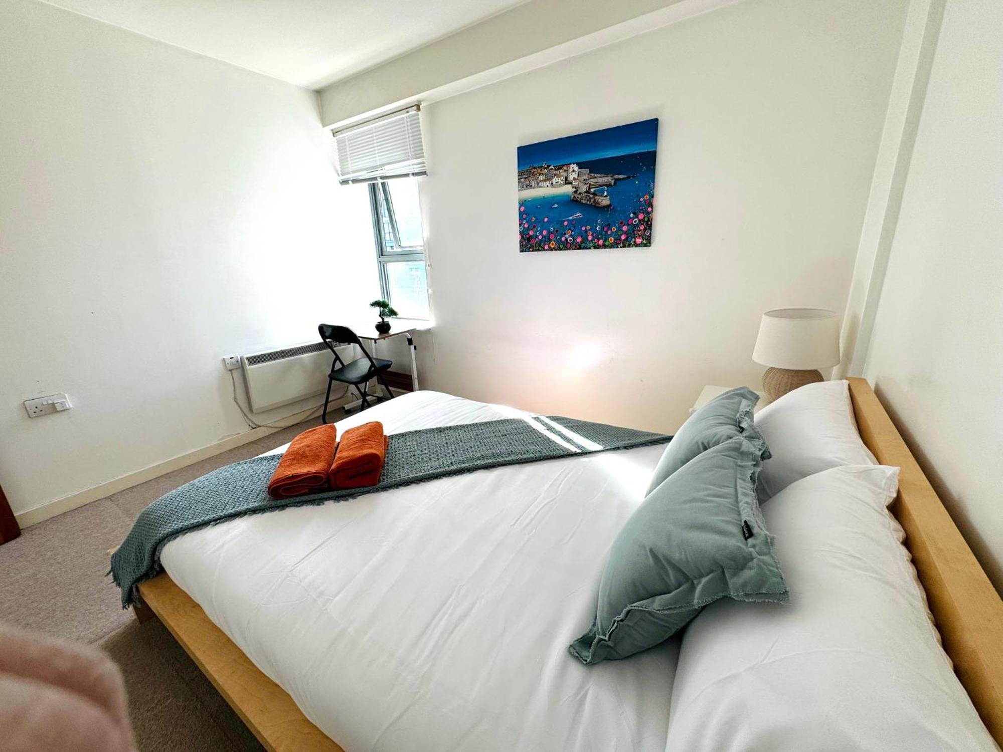 Apartment Magnificent Luxurious For 6ppl In Stratford - 6mins Walk To Stratford Station London